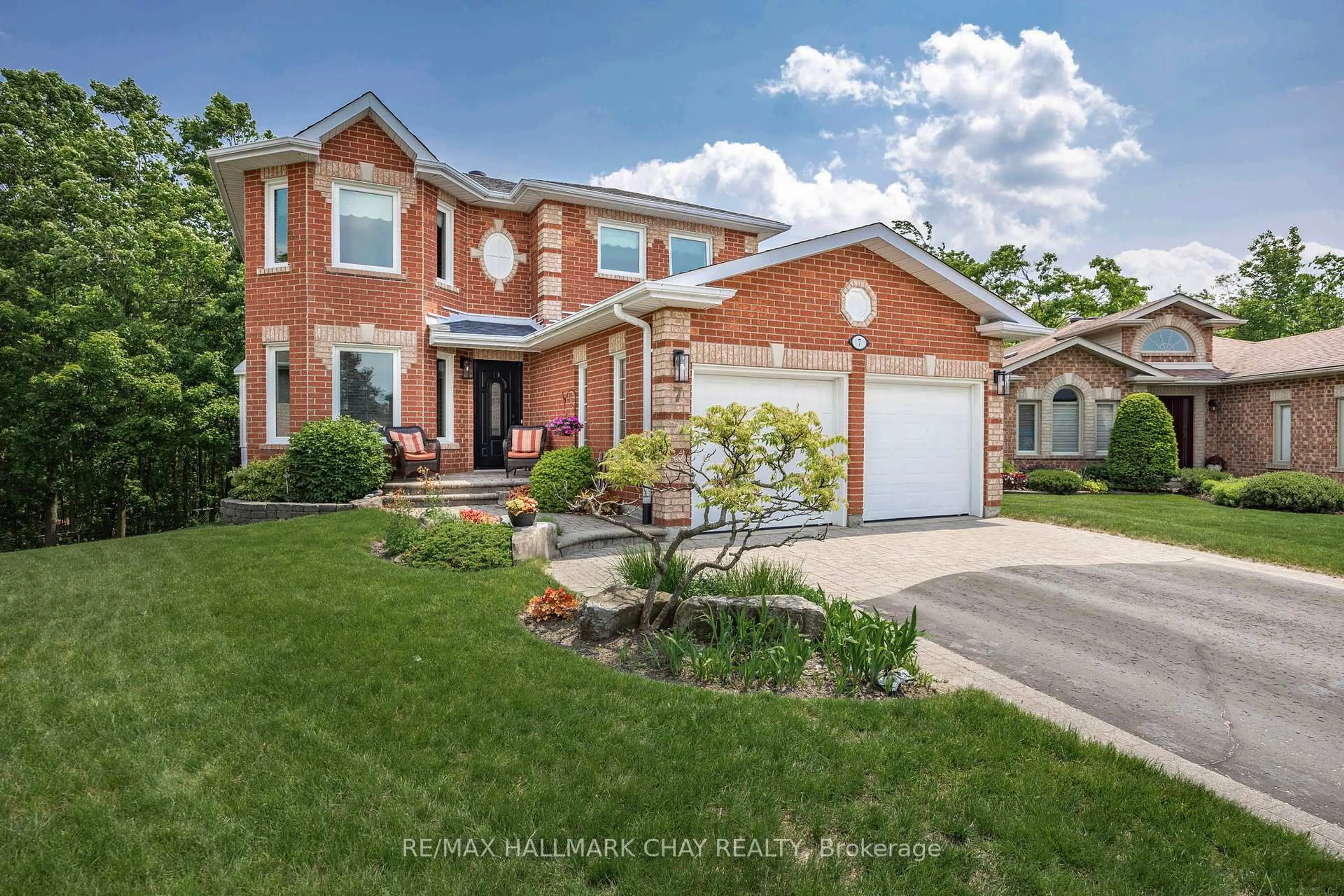 Home with brick exterior material, street for 7 Maw Crt, Barrie Ontario L4N 7X7