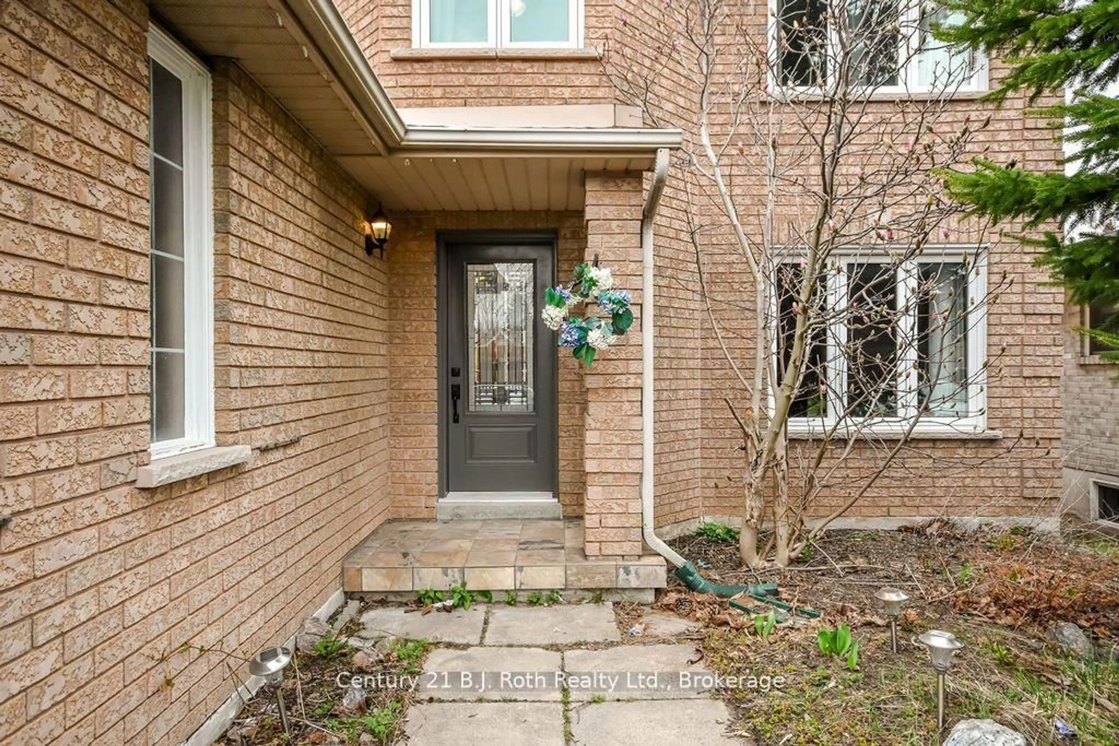 Unknown for 342 CUNDLES Rd, Barrie Ontario L4N 7C8
