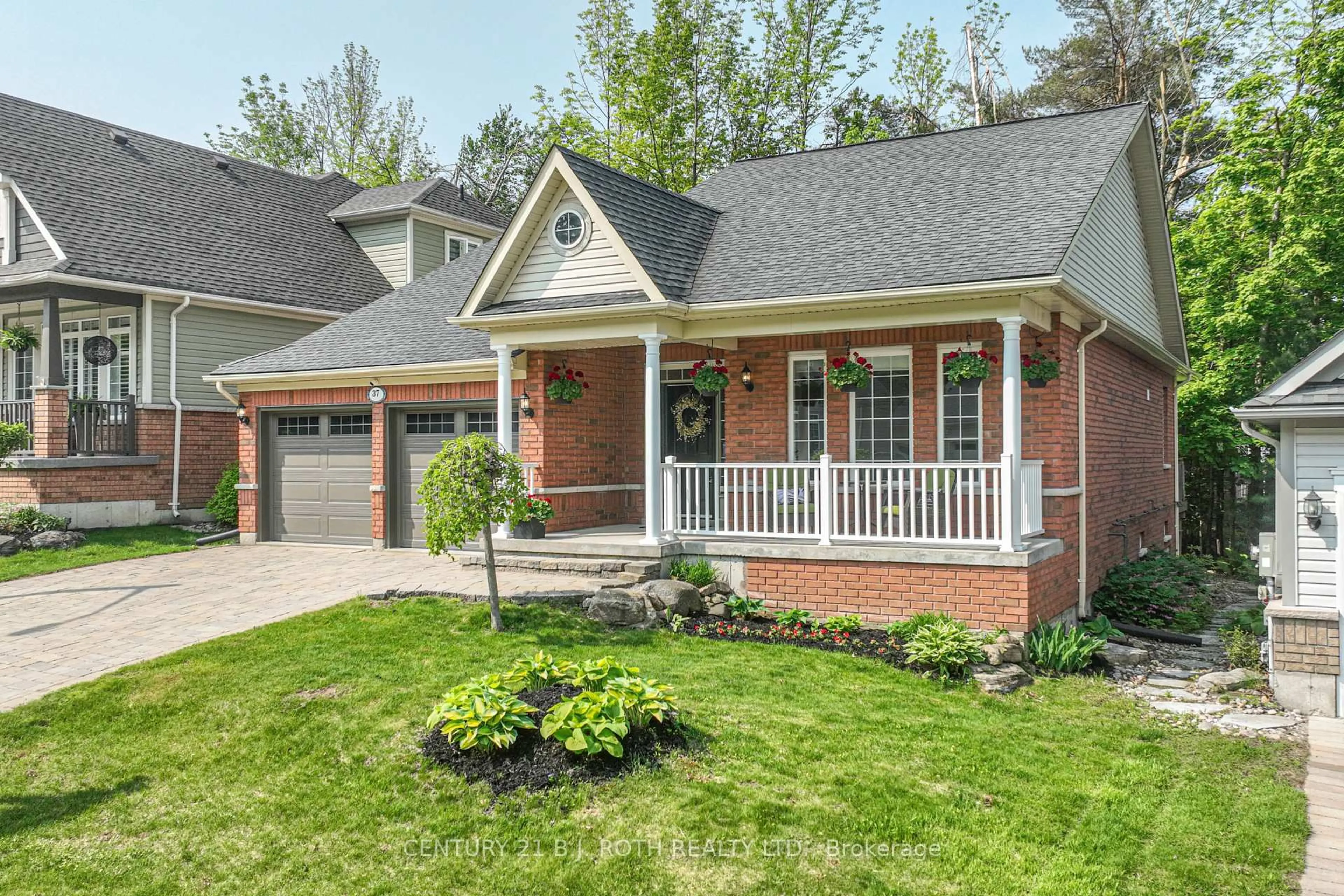 Home with brick exterior material, street for 37 Tanglewood Cres, Oro-Medonte Ontario L0L 2L0