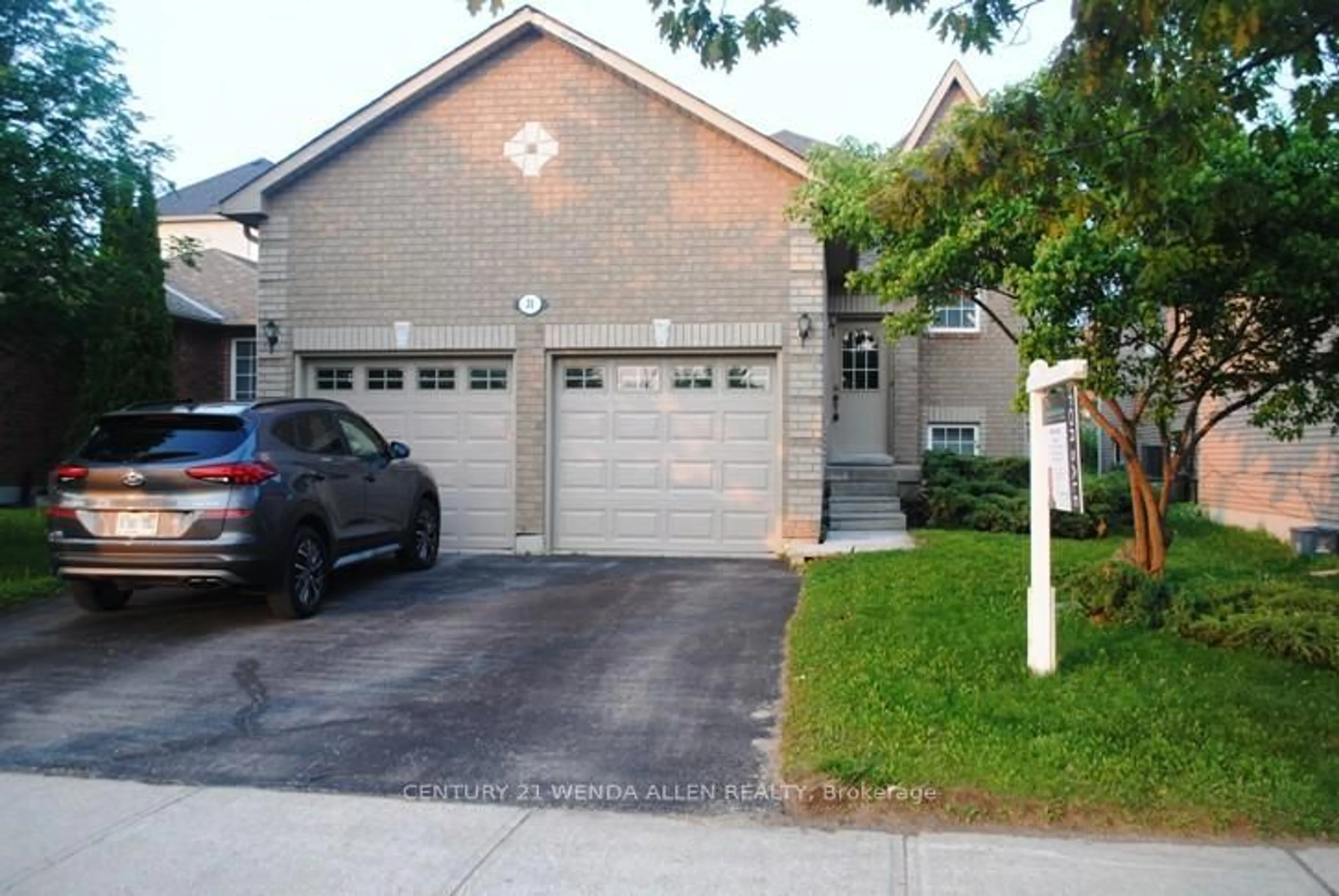 Unknown for 31 Seline Cres, Barrie Ontario L4N 0Y7