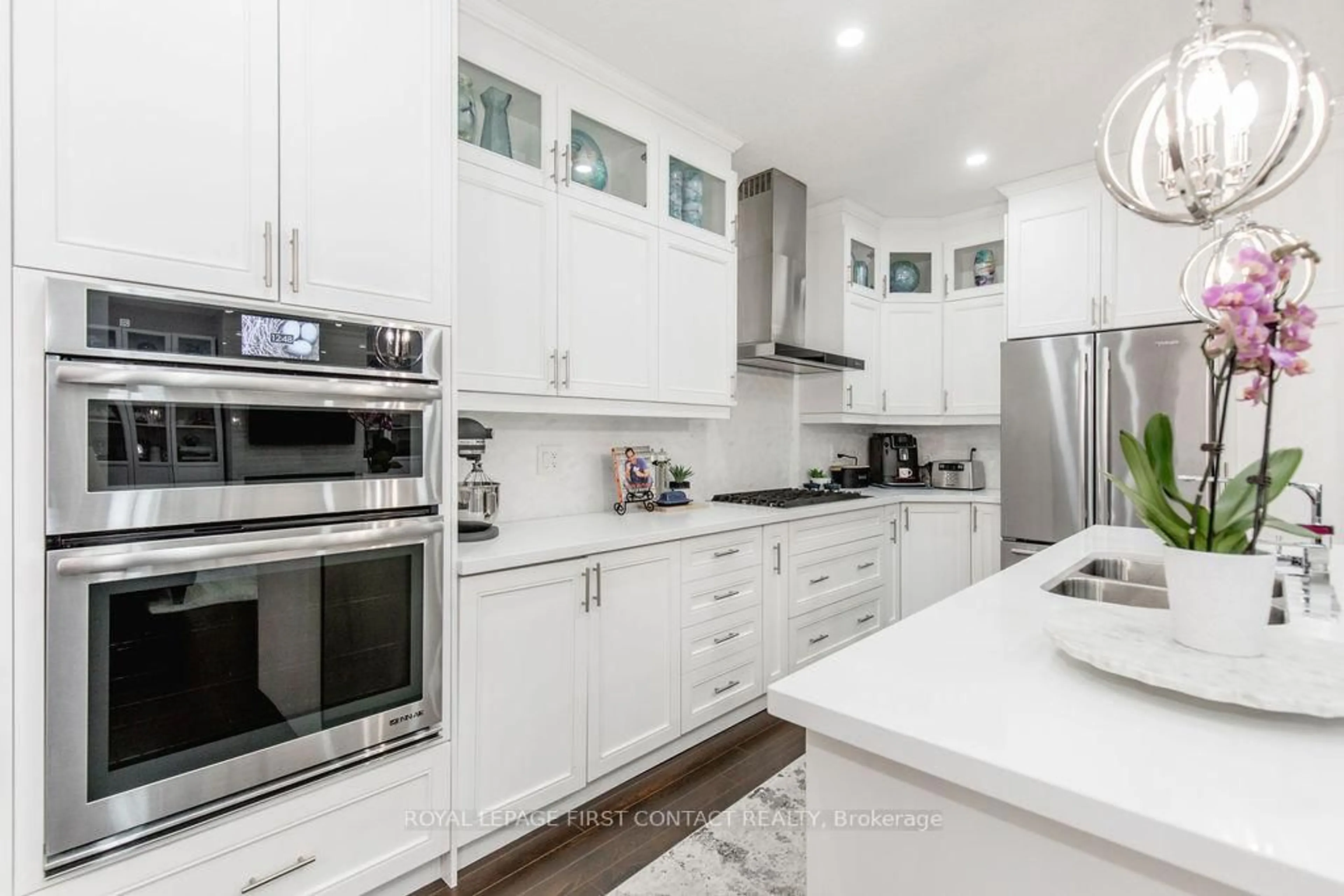 Contemporary kitchen, ceramic/tile floor for 32 Natures Tr, Wasaga Beach Ontario L9Z 0H4