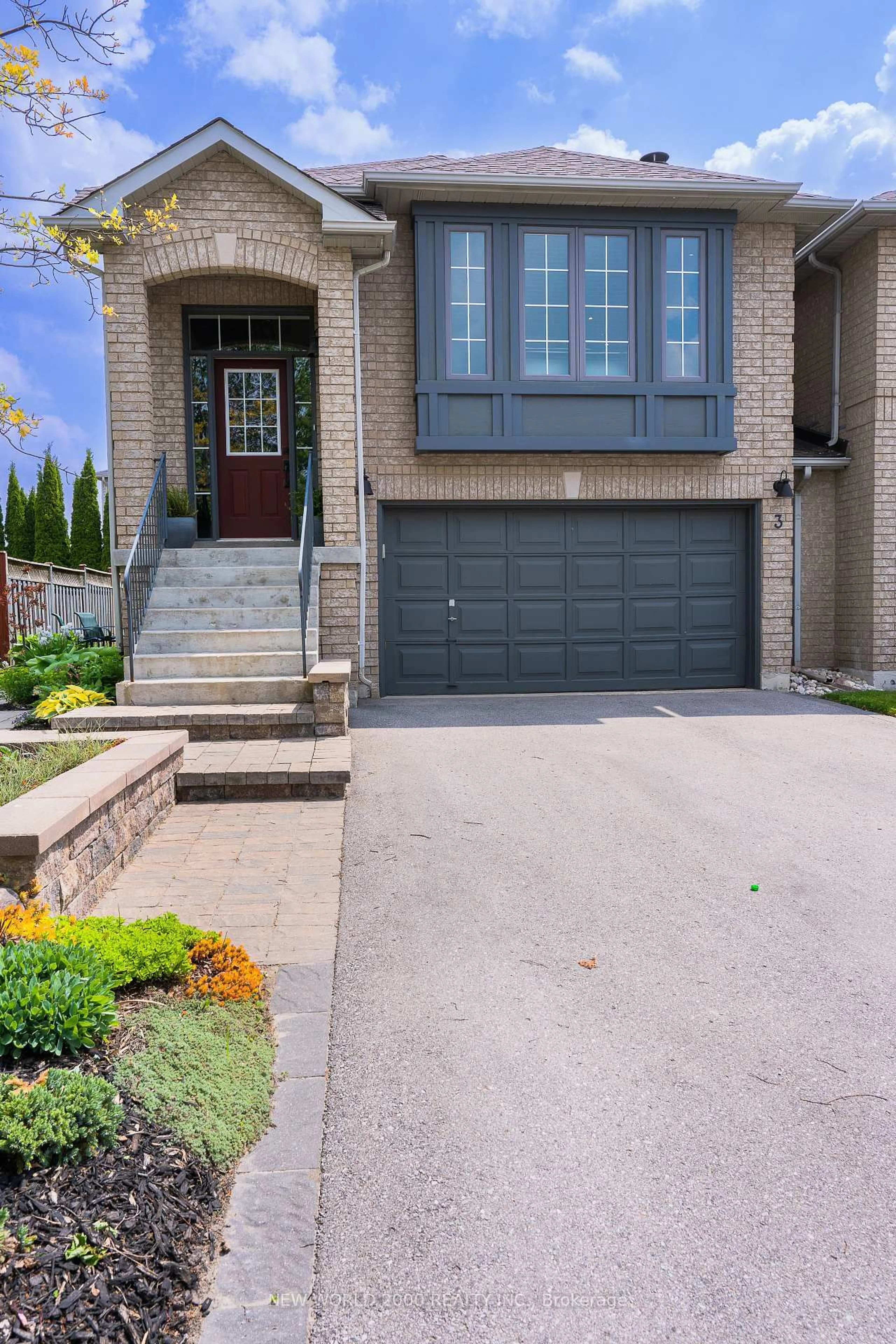 Home with brick exterior material, street for 3 Rundle Cres, Barrie Ontario L4N 8E9