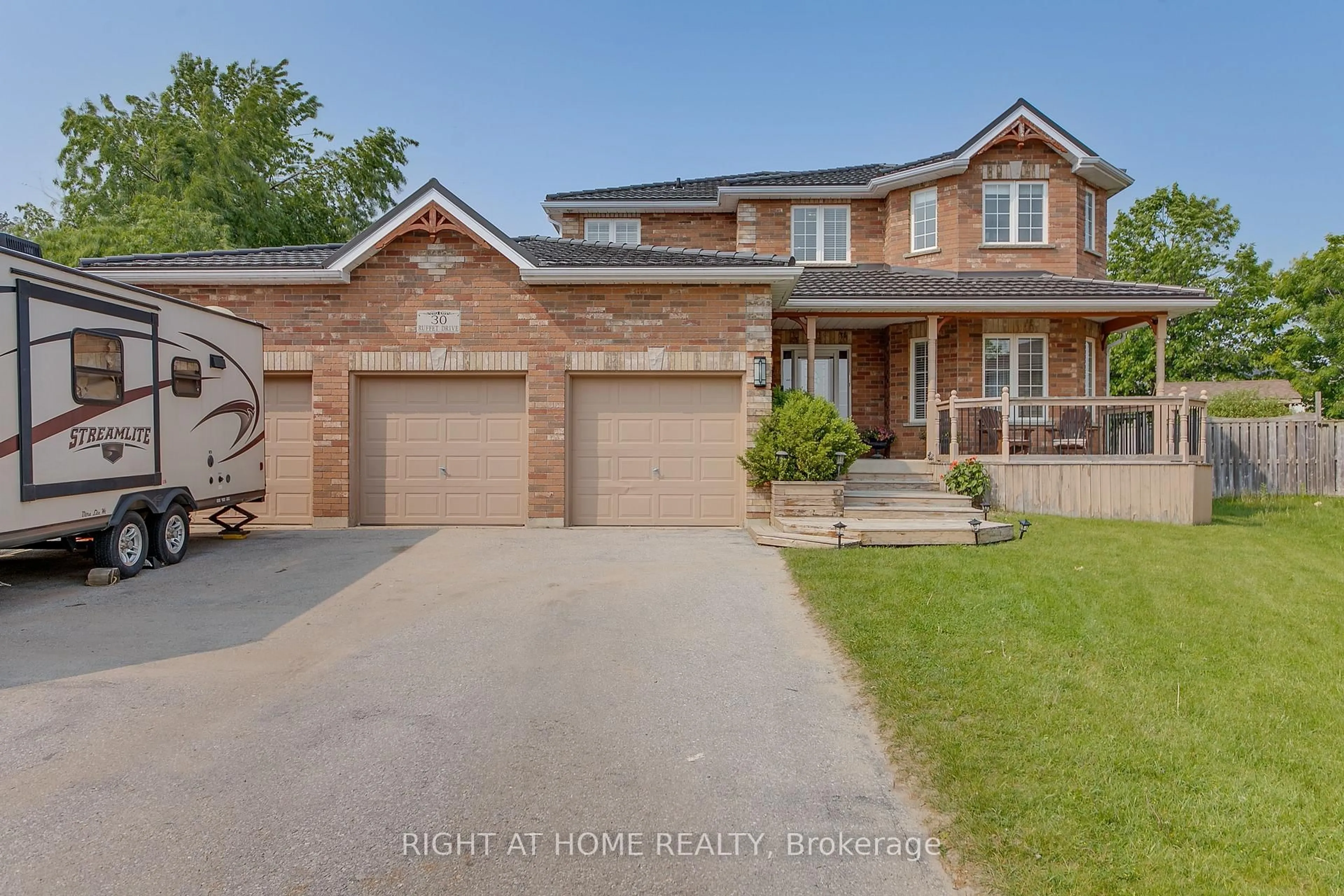 Home with brick exterior material, street for 30 Ruffet Dr, Barrie Ontario L4N 0P1