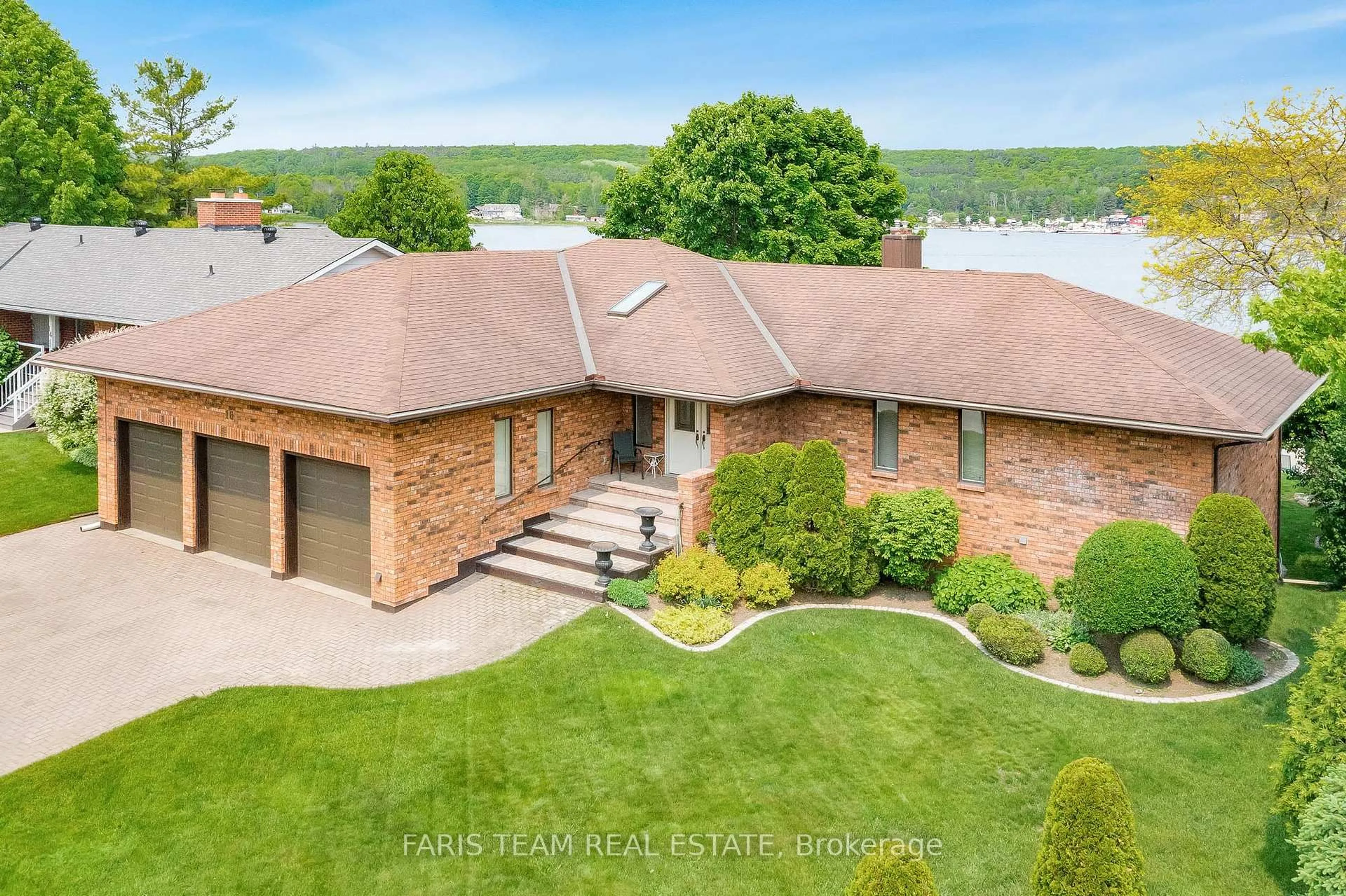 A pic from outside/outdoor area/front of a property/back of a property/a pic from drone, water/lake/river/ocean view for 16 Beck Blvd, Penetanguishene Ontario L9M 1C3