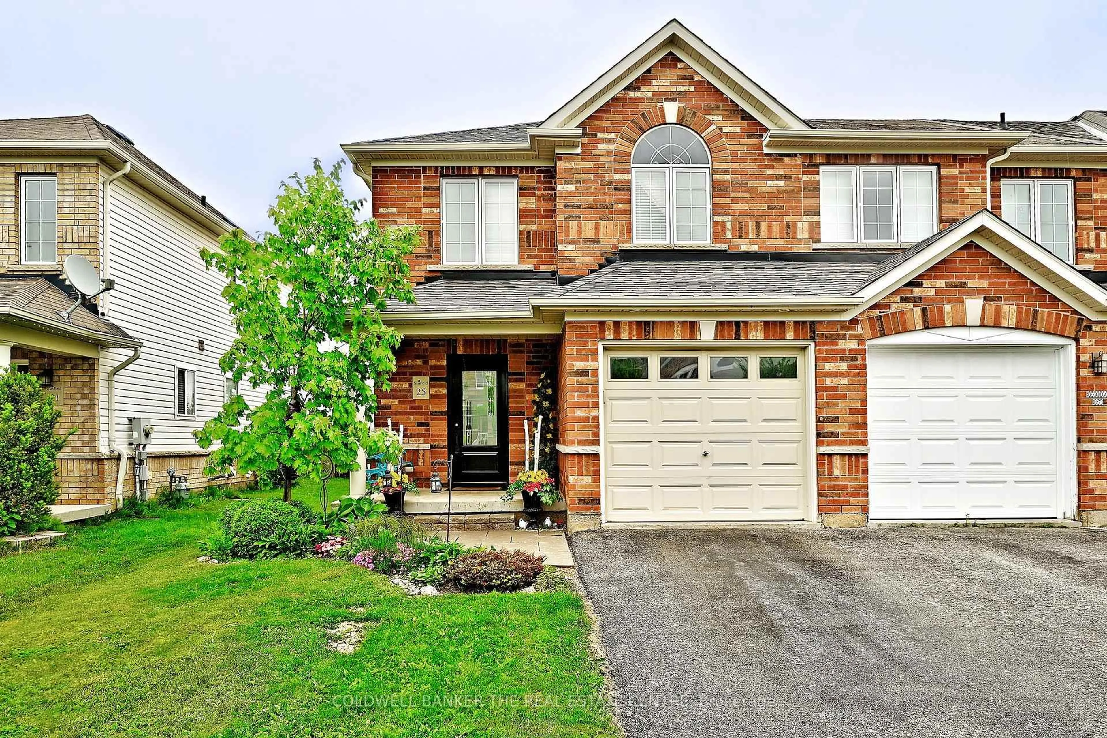 Home with brick exterior material, street for 25 Lake Cres, Barrie Ontario L4N 6A7
