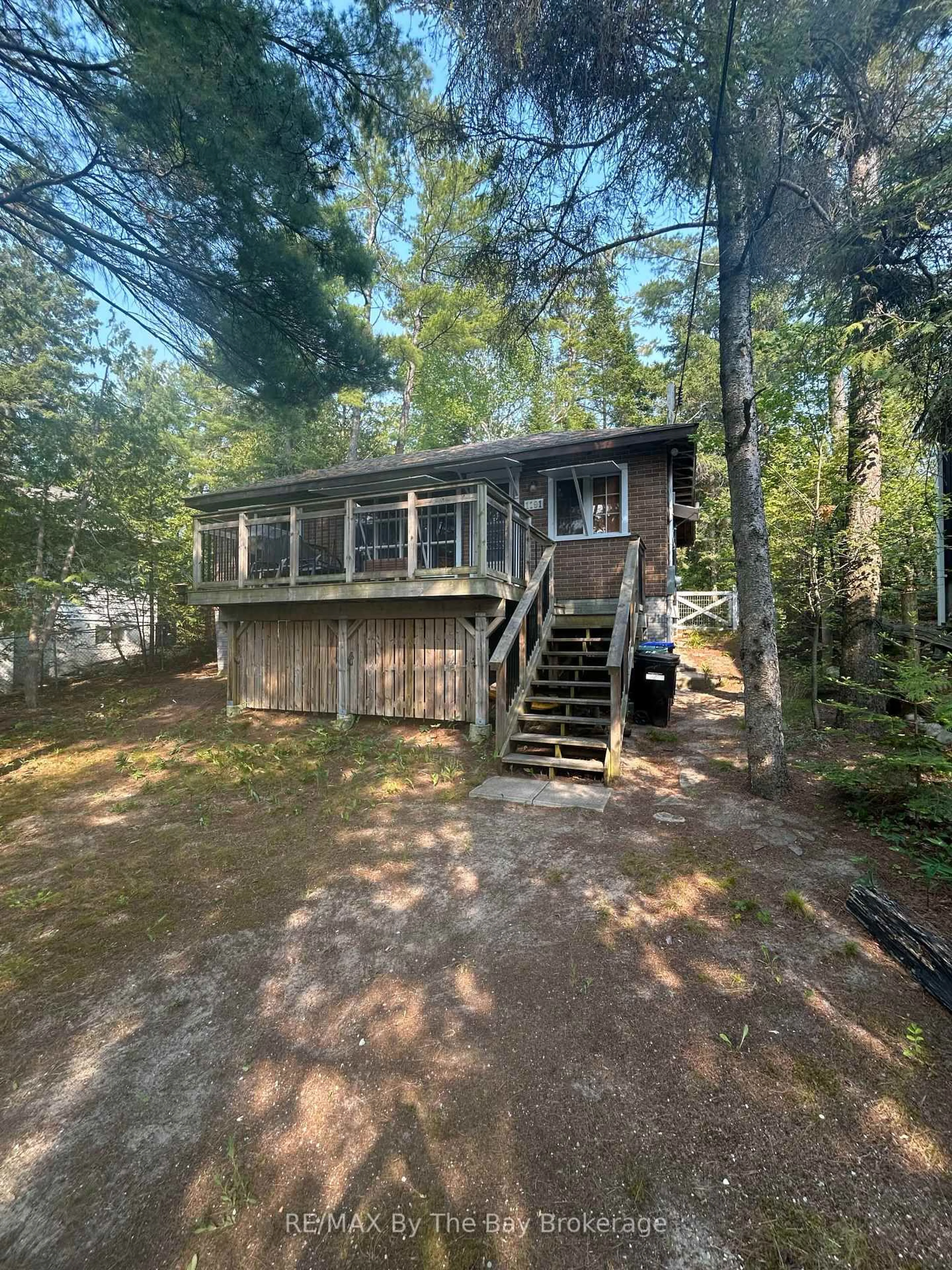 Shed for 1191 River Rd, Wasaga Beach Ontario L9Z 2R2