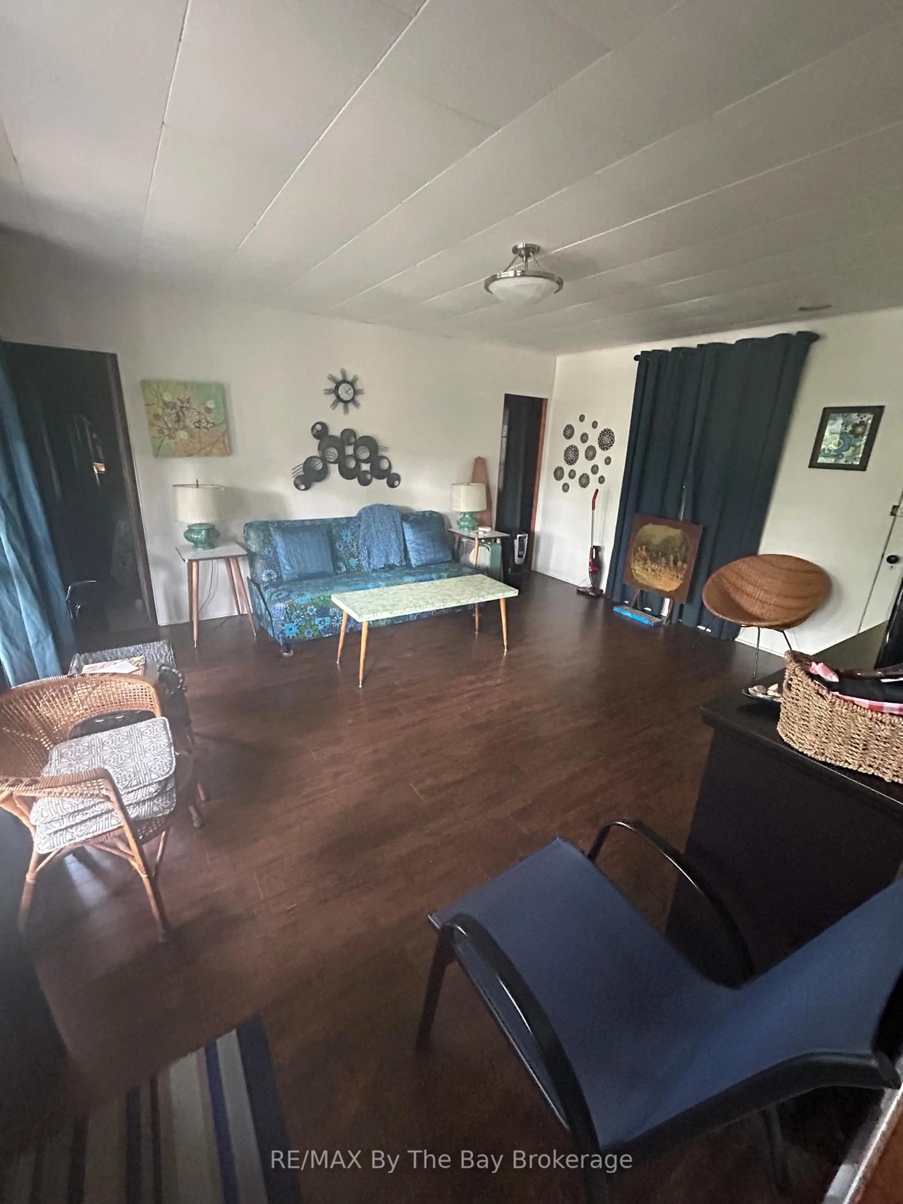 A pic of a room for 1191 River Rd, Wasaga Beach Ontario L9Z 2R2