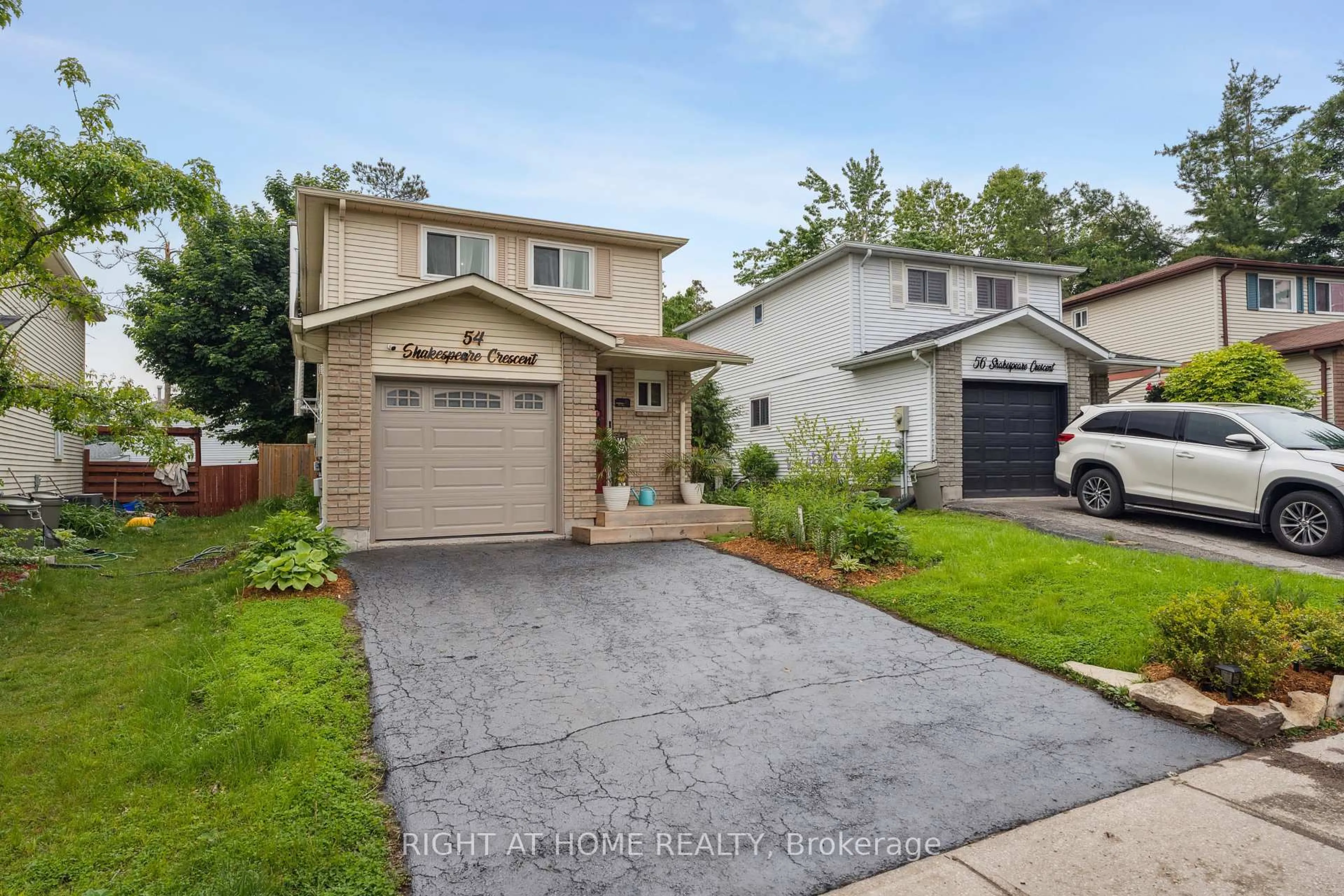 Home with brick exterior material, street for 54 Shakespeare Cres, Barrie Ontario L4N 6C1