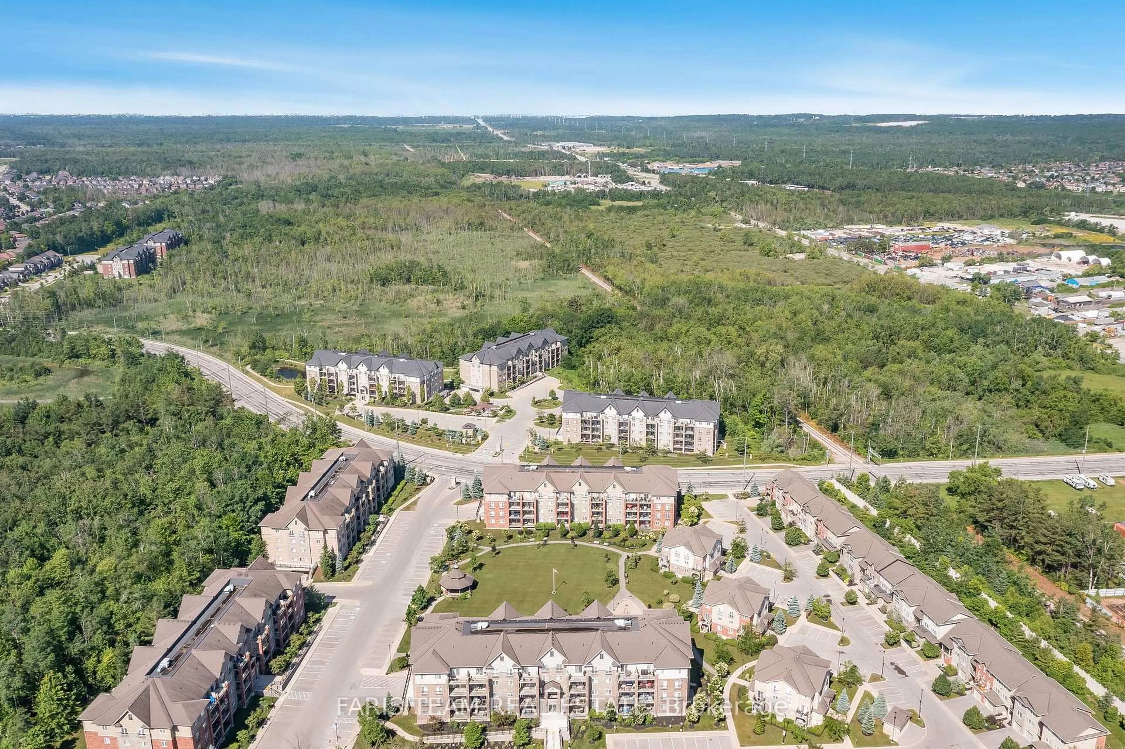 A pic from outside/outdoor area/front of a property/back of a property/a pic from drone, mountain view for 39 Ferndale Dr #301, Barrie Ontario L4N 5T5