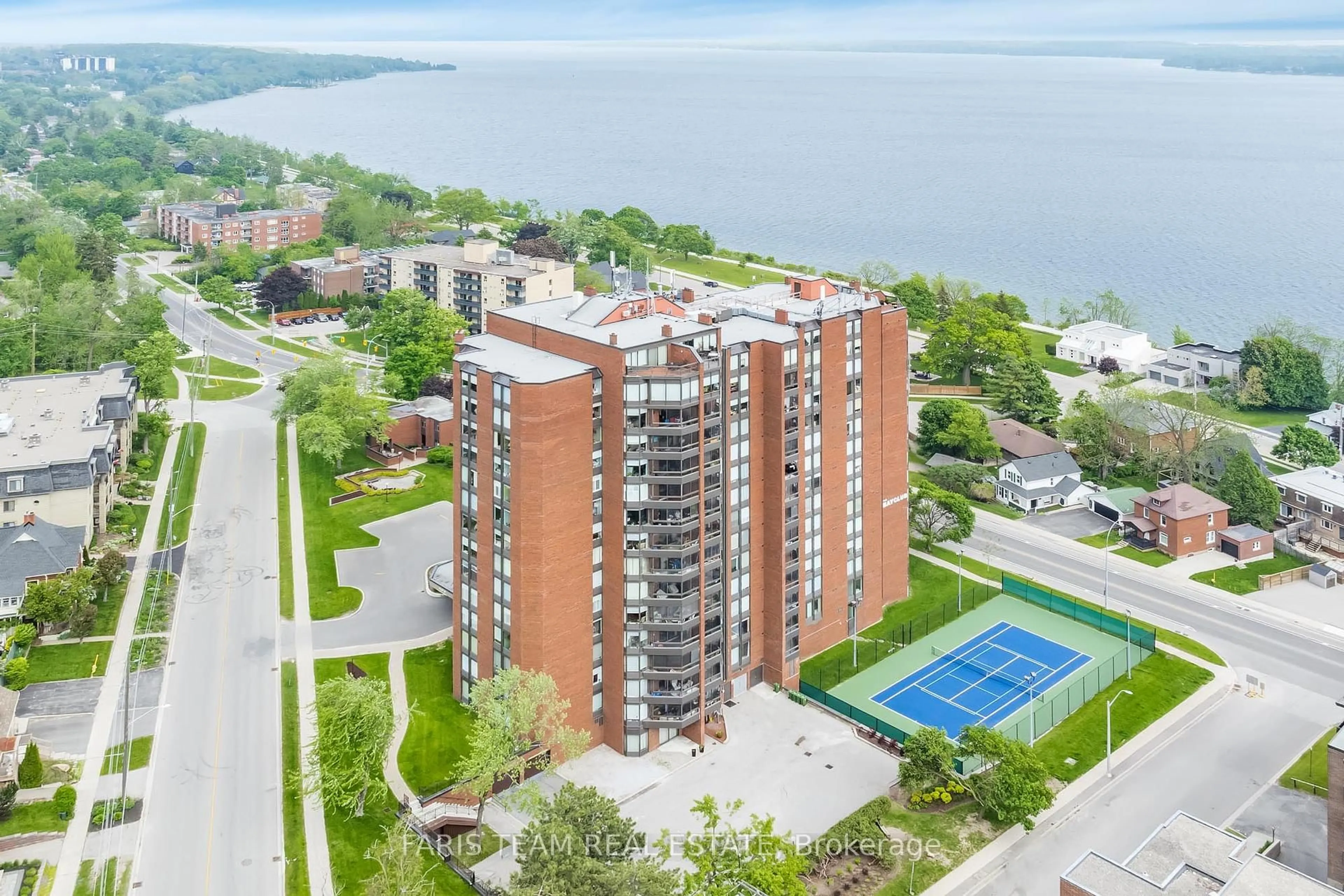 A pic from outside/outdoor area/front of a property/back of a property/a pic from drone, water/lake/river/ocean view for 181 Collier St #1006, Barrie Ontario L4M 5L6