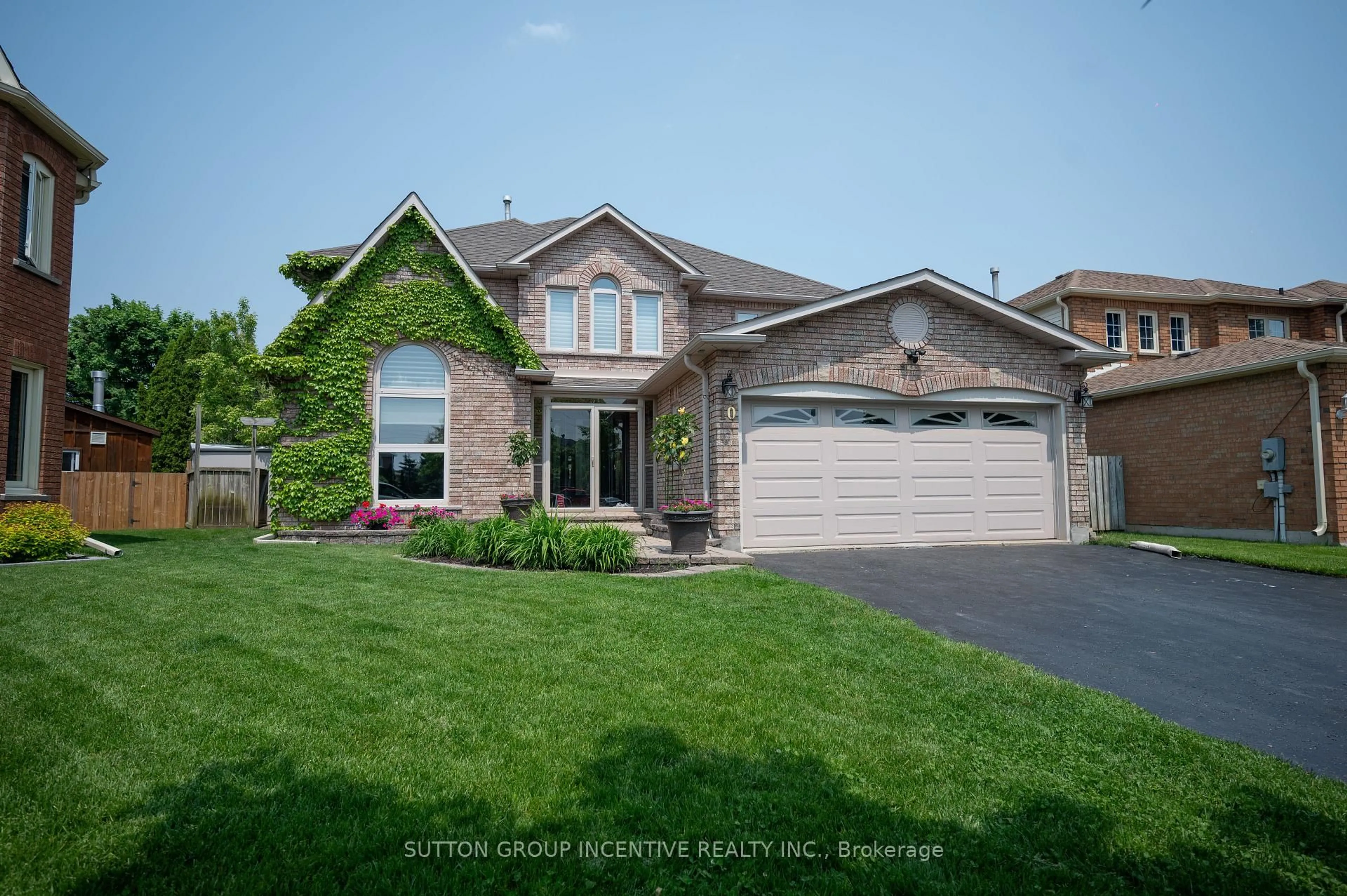 Unknown for 10 Gordon Crt, Barrie Ontario L4N 7A4