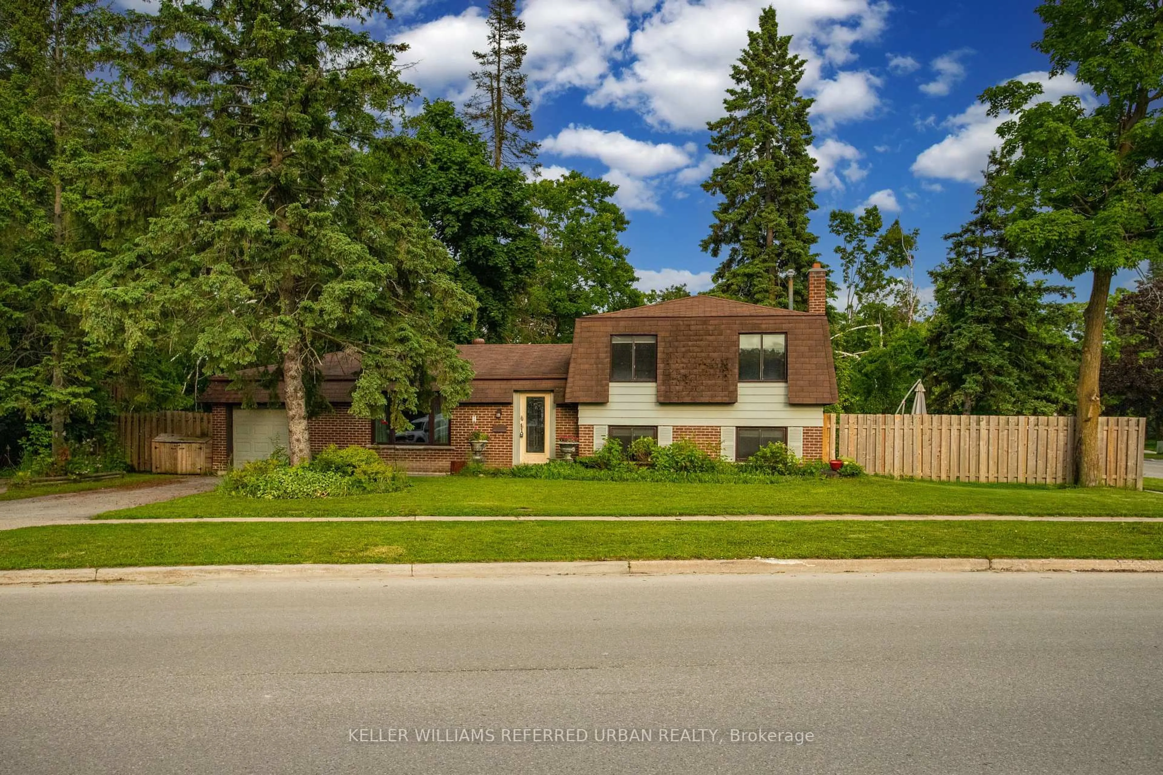 Home with brick exterior material, street for 1 Birchwood Dr, Barrie Ontario L4M 4W7