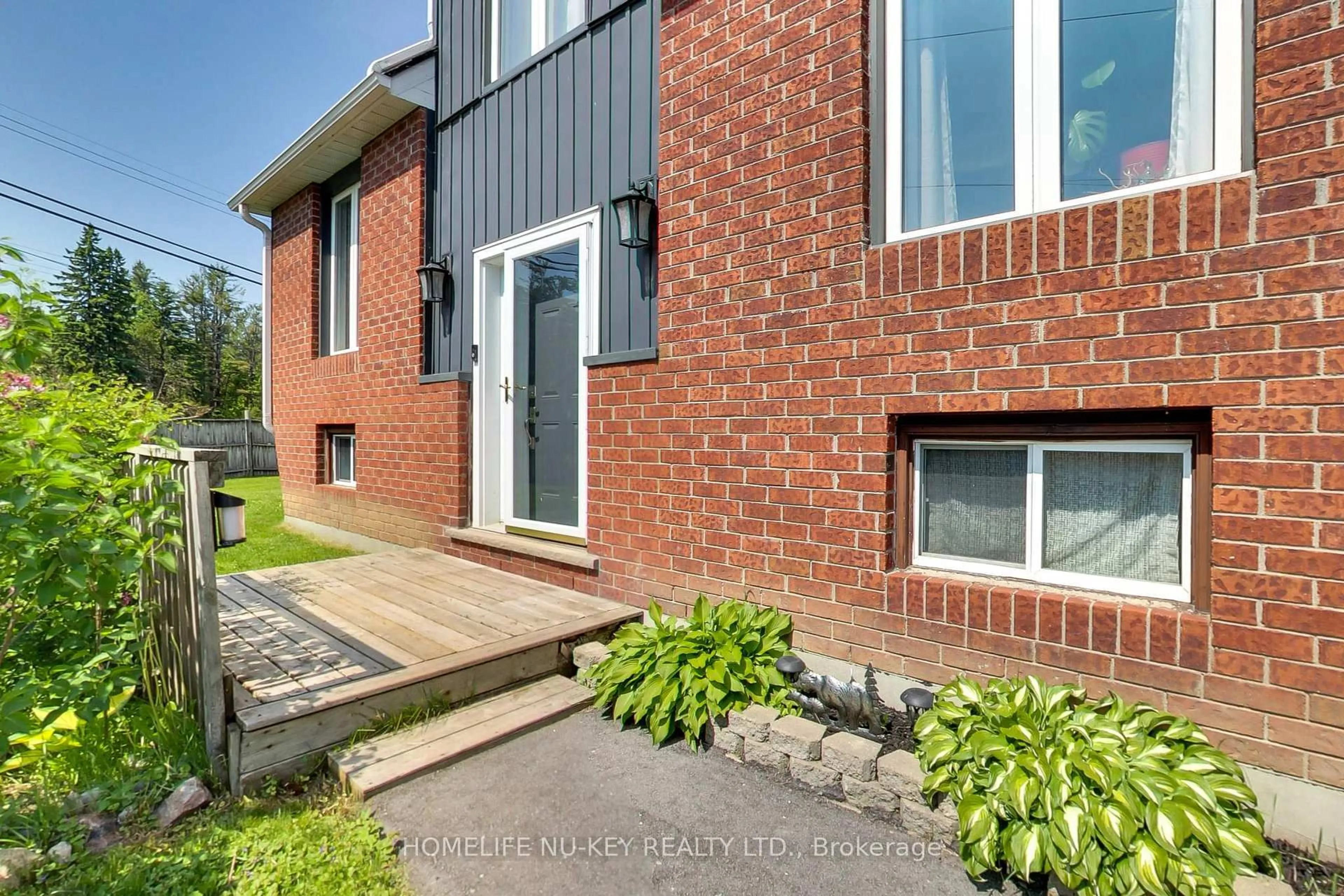 Home with brick exterior material, street for 3337 Beckett Pl, Severn Ontario L3V 0V9