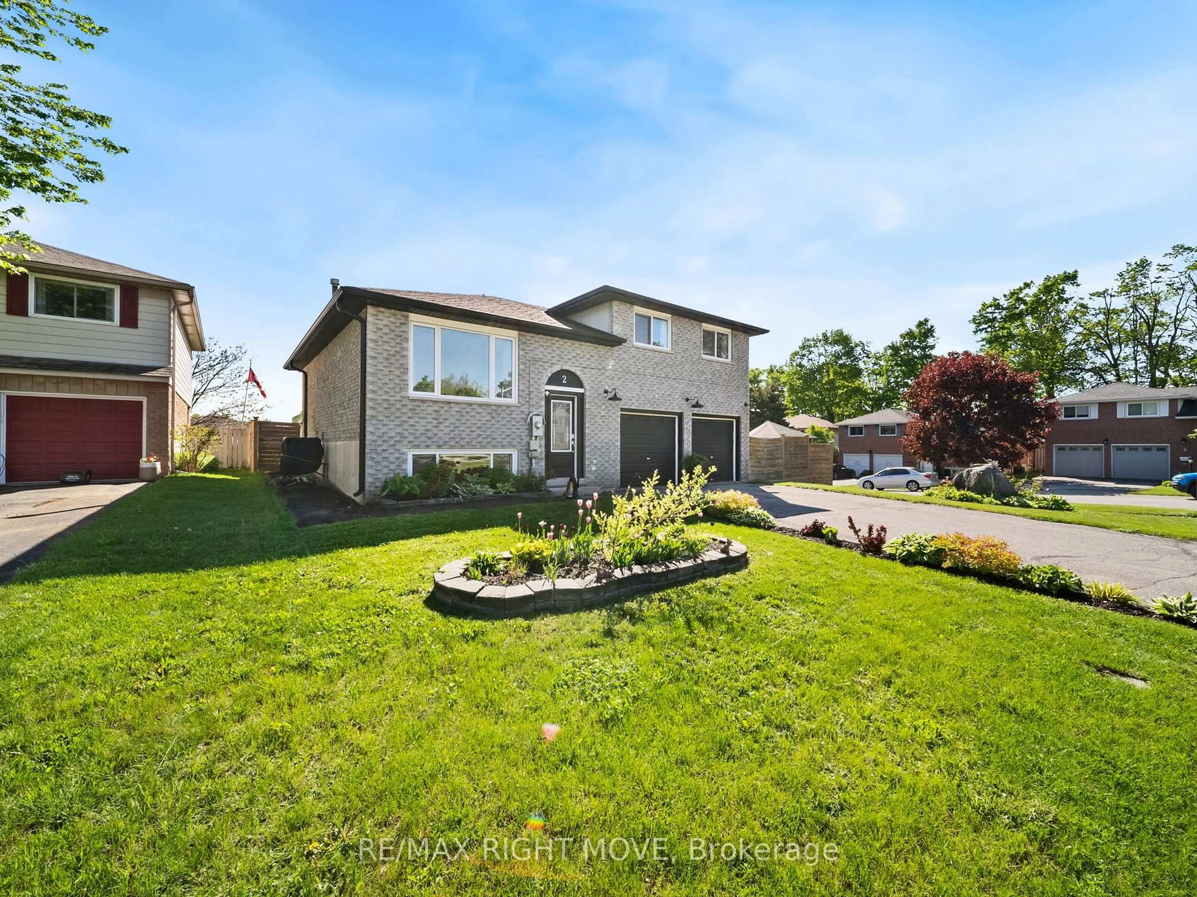 Unknown for 2 Chestnut Pl, Orillia Ontario L3V 7N9