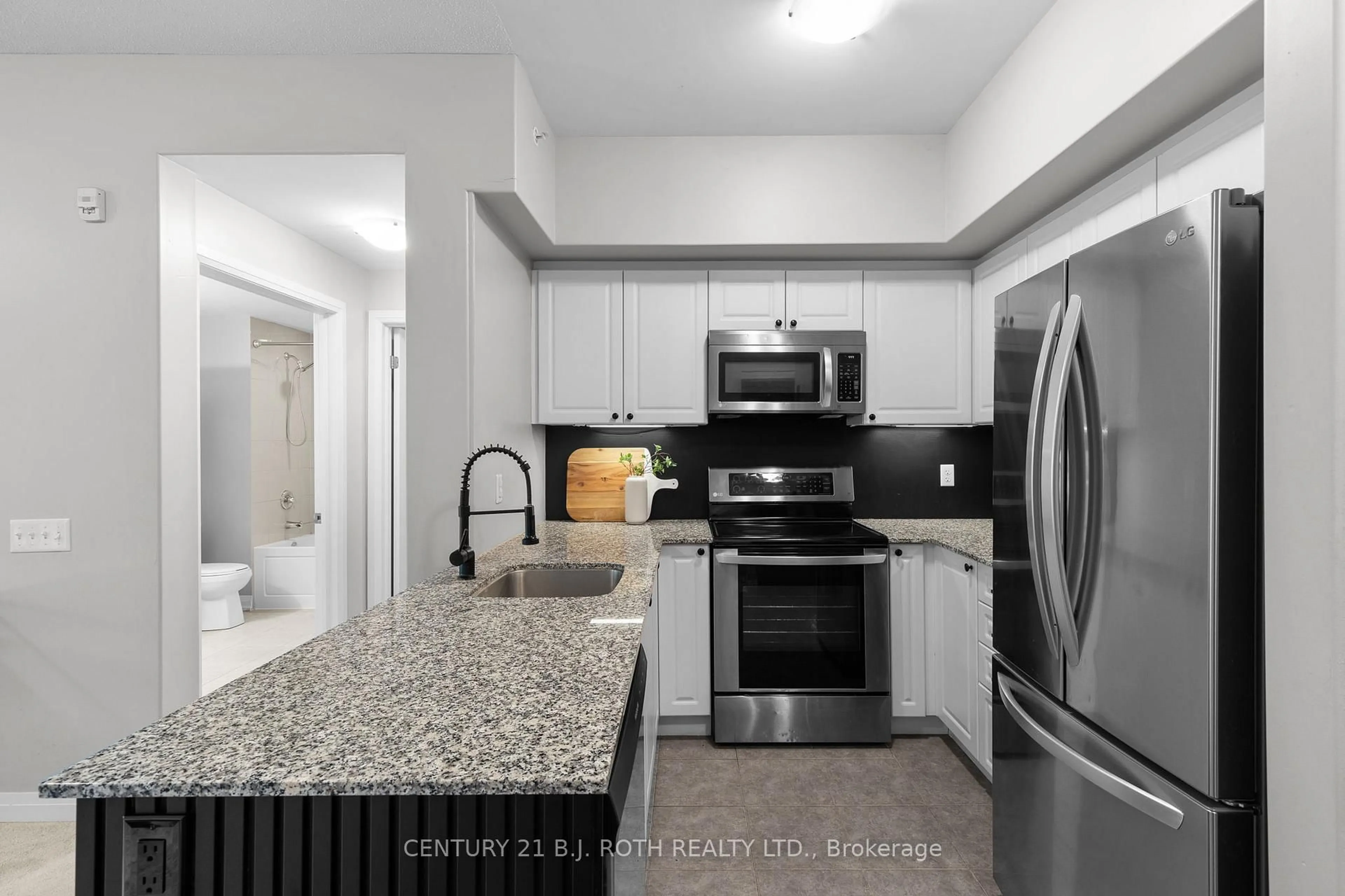 Unknown for 300 ESSA Rd #108, Barrie Ontario L9J 0B9