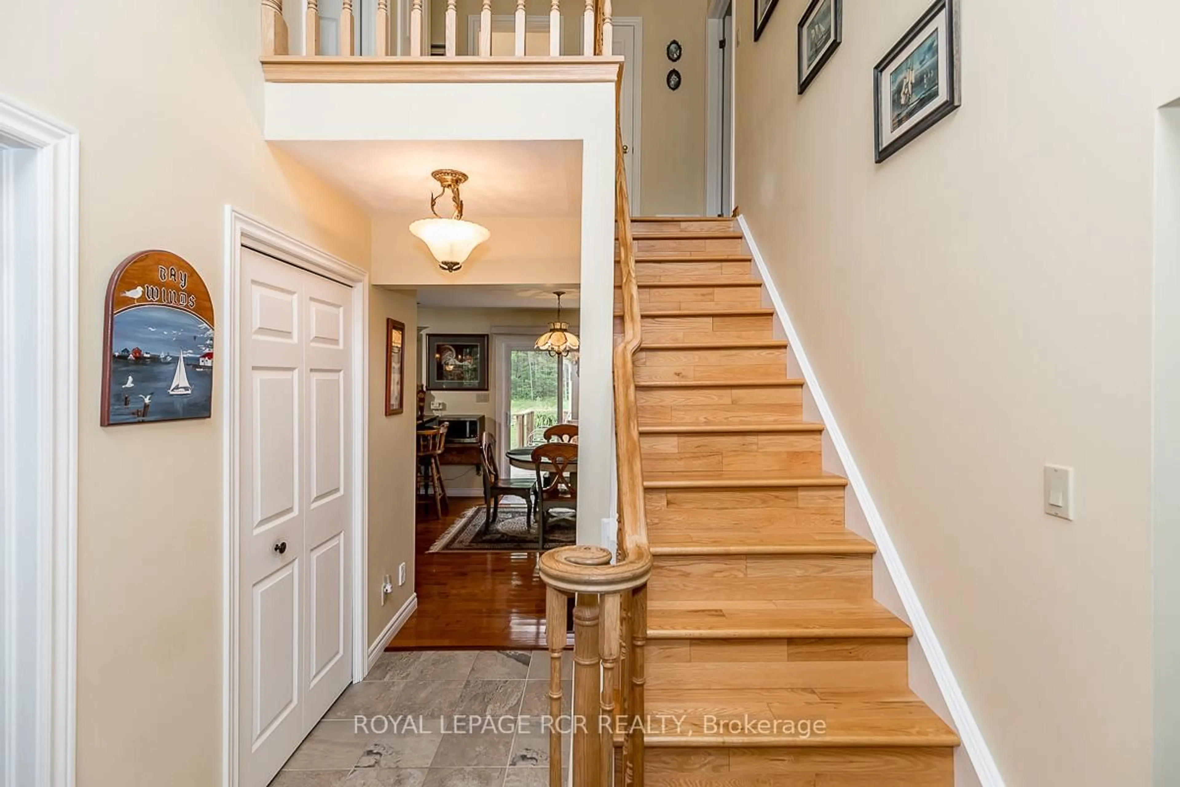 Indoor entryway for 14808 HWY 12, Tay Ontario L0K 2A0