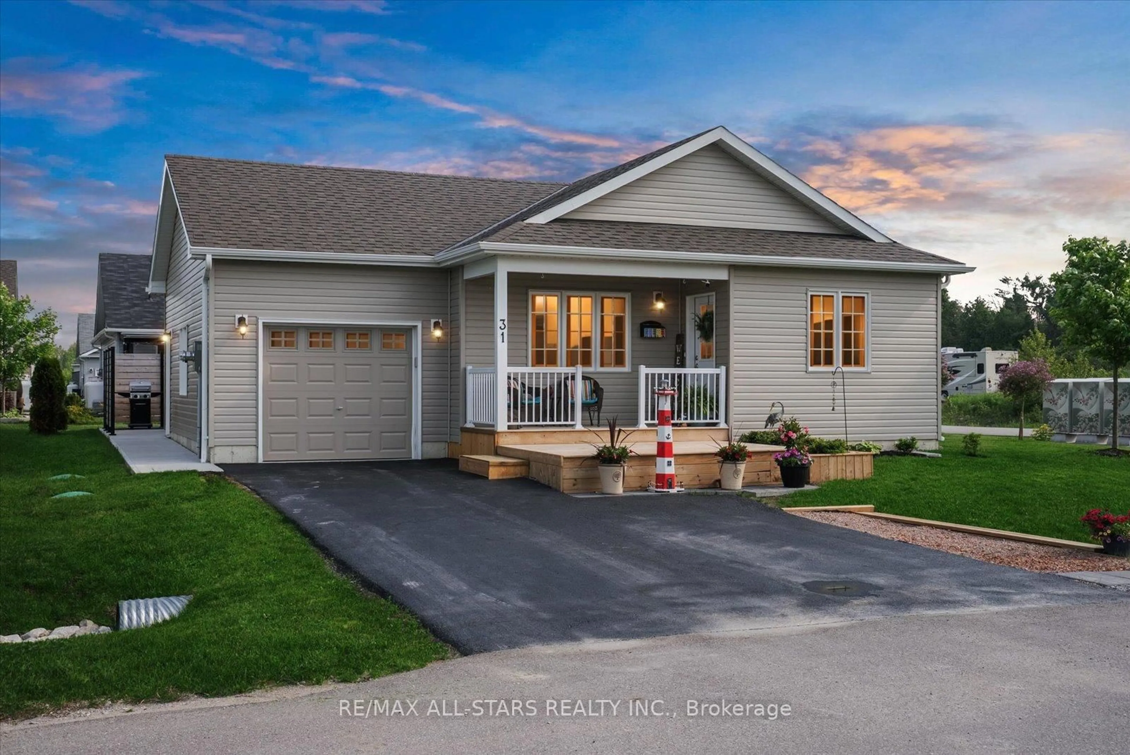 Home with vinyl exterior material, street for 31 Reynolds Dr, Ramara Ontario L3V 8K1