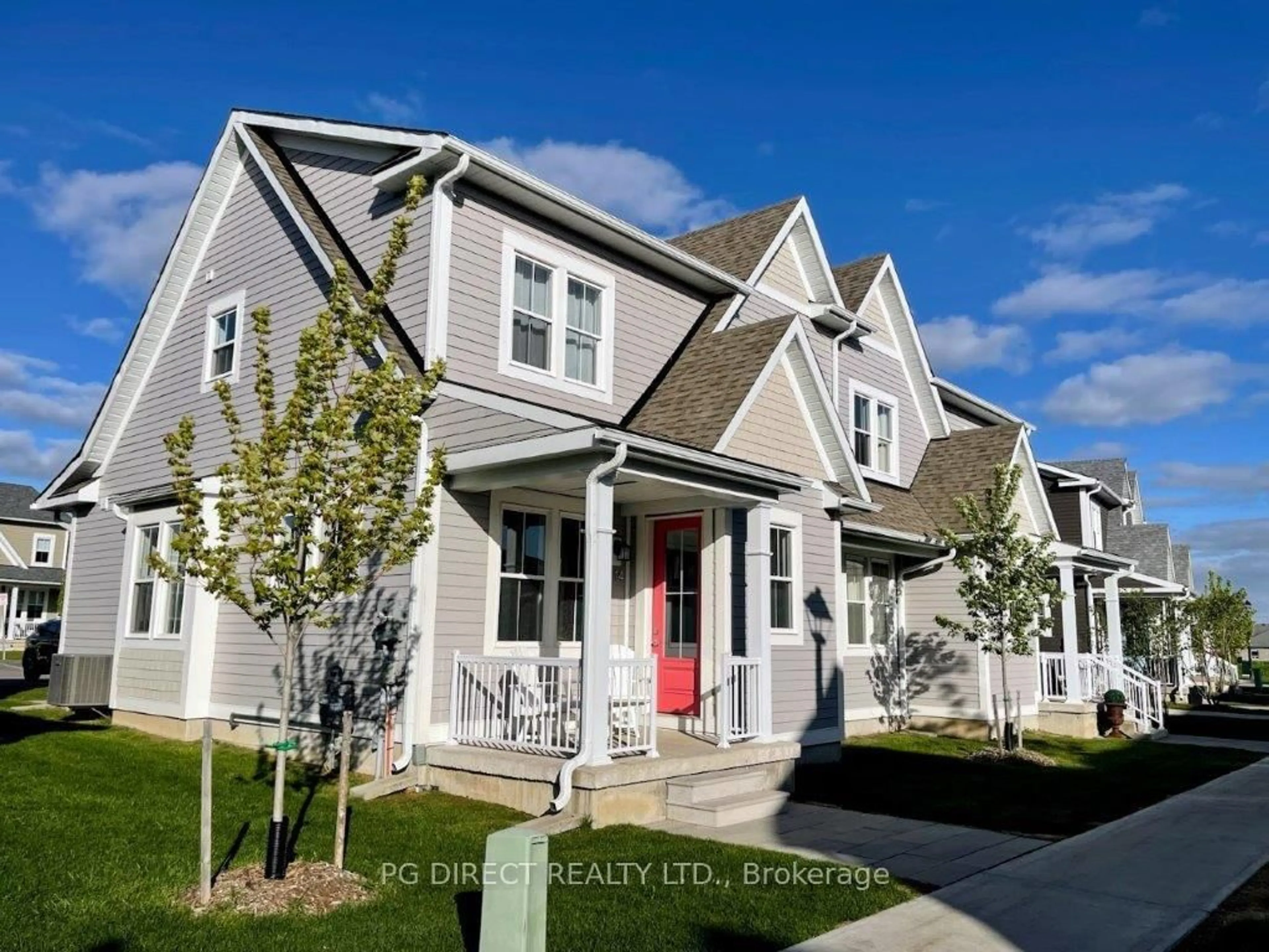 Home with vinyl exterior material, street for 14 Danielle Cres, Midland Ontario L4R 0H3