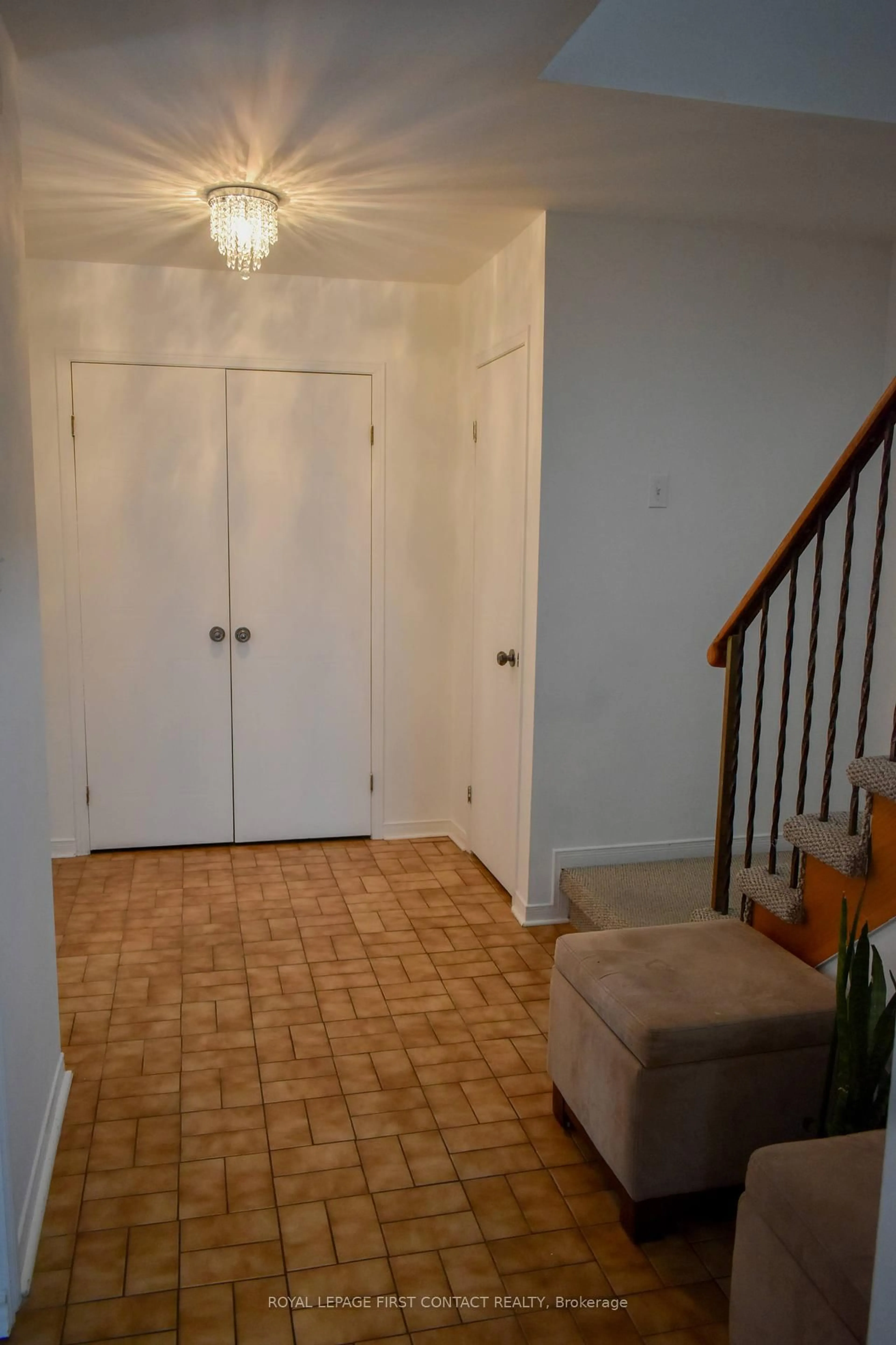 Unknown for 103 Garden Dr, Barrie Ontario L4N 5T9