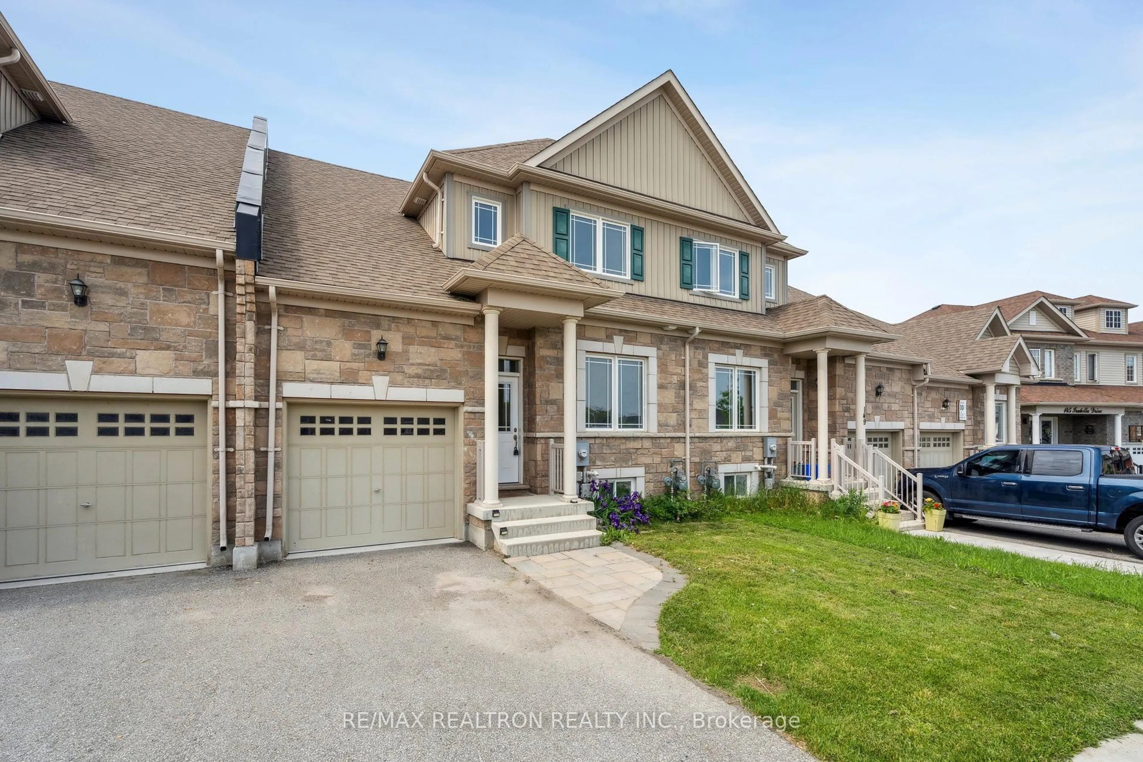 Home with brick exterior material, street for 151 ISABELLA Dr, Orillia Ontario L3V 6H2
