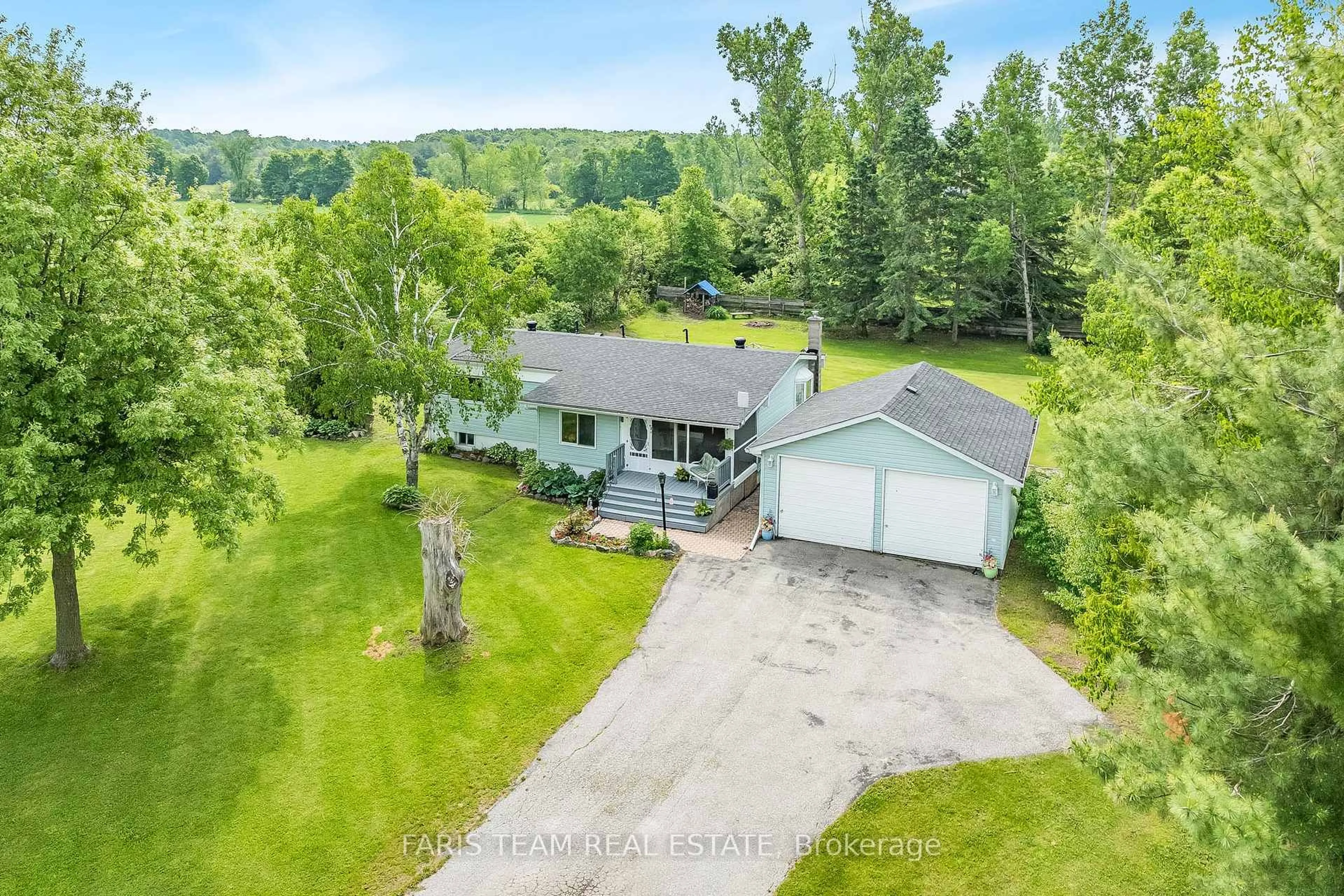 A pic from outside/outdoor area/front of a property/back of a property/a pic from drone, water/lake/river/ocean view for 629 Mertz Corner Rd, Tiny Ontario L0K 2E1