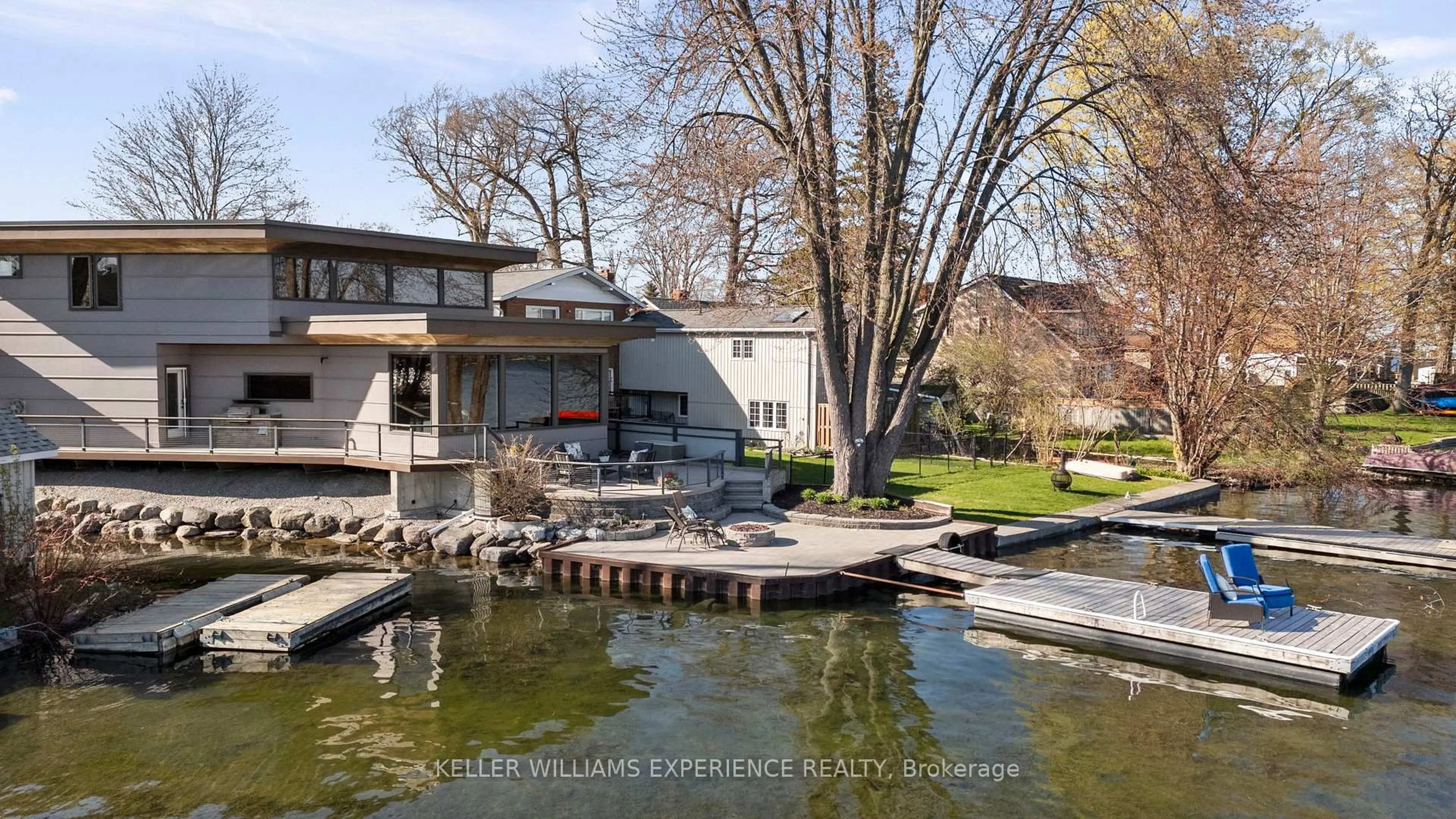 A pic from outside/outdoor area/front of a property/back of a property/a pic from drone, water/lake/river/ocean view for 183 Cedar Island Rd, Orillia Ontario L3V 1T2