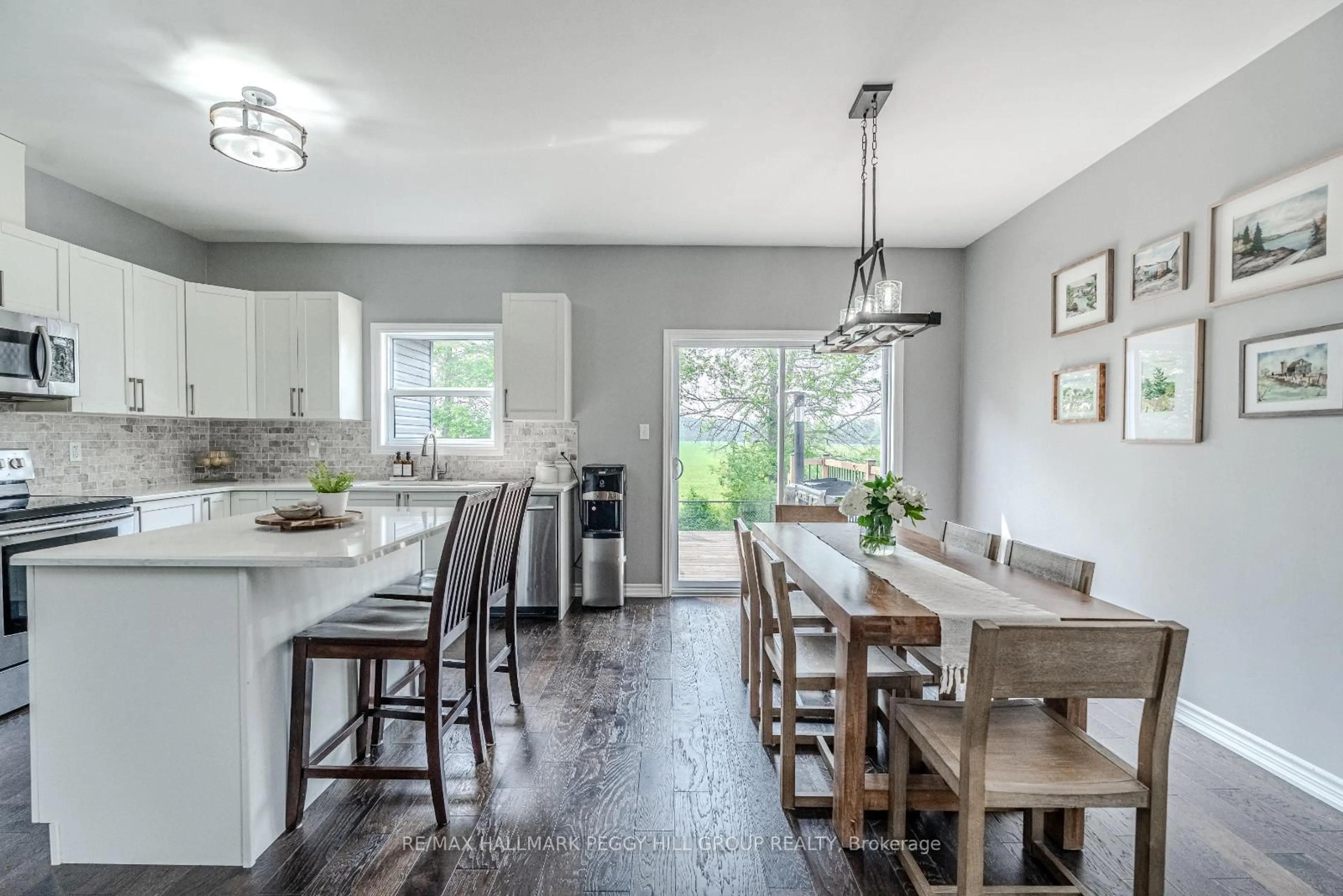 Open concept kitchen, unknown for 55 Donlands Crt, Severn Ontario L0K 1E0