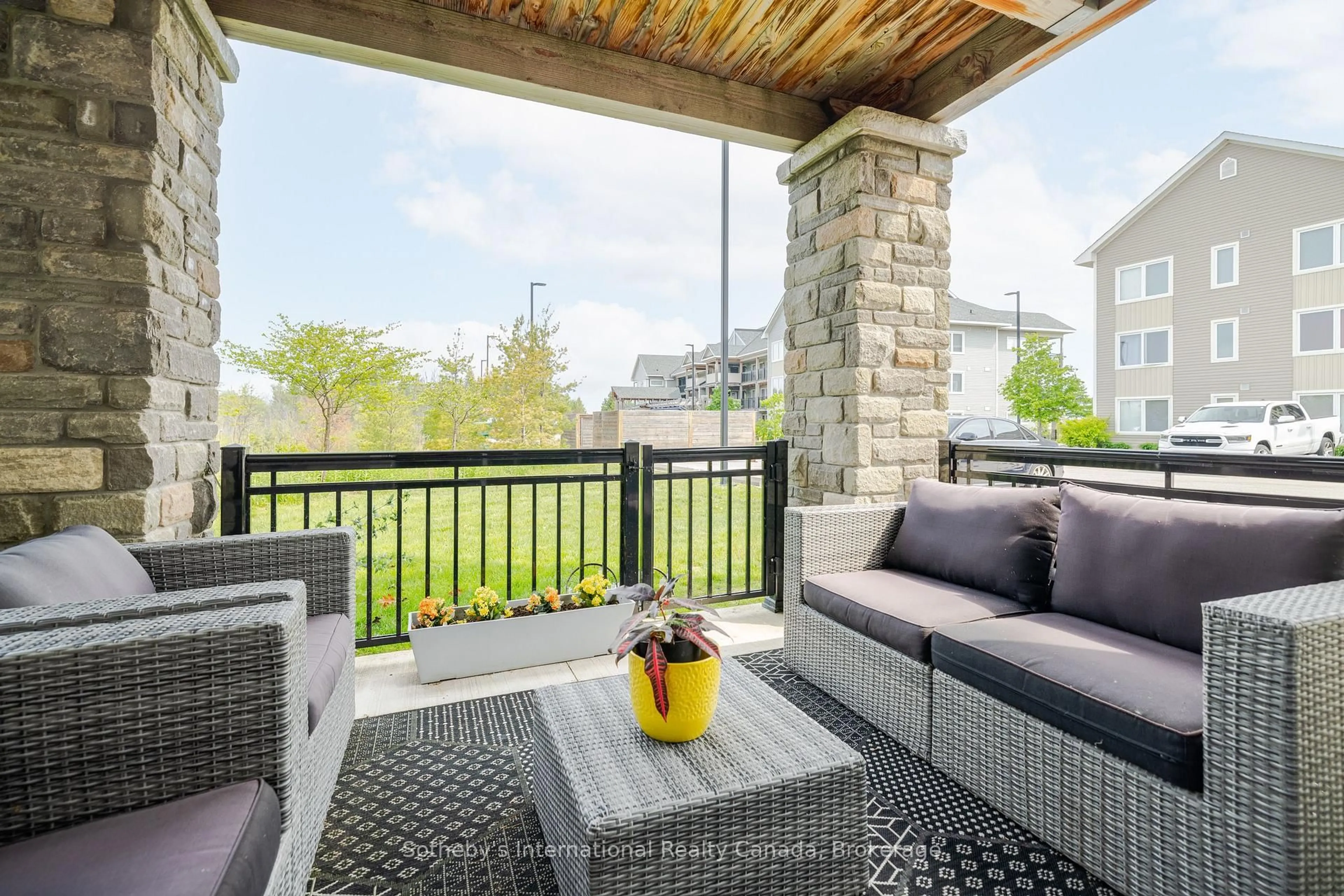Patio, unknown for 6 Anchorage Cres #107, Collingwood Ontario L9Y 0Y6