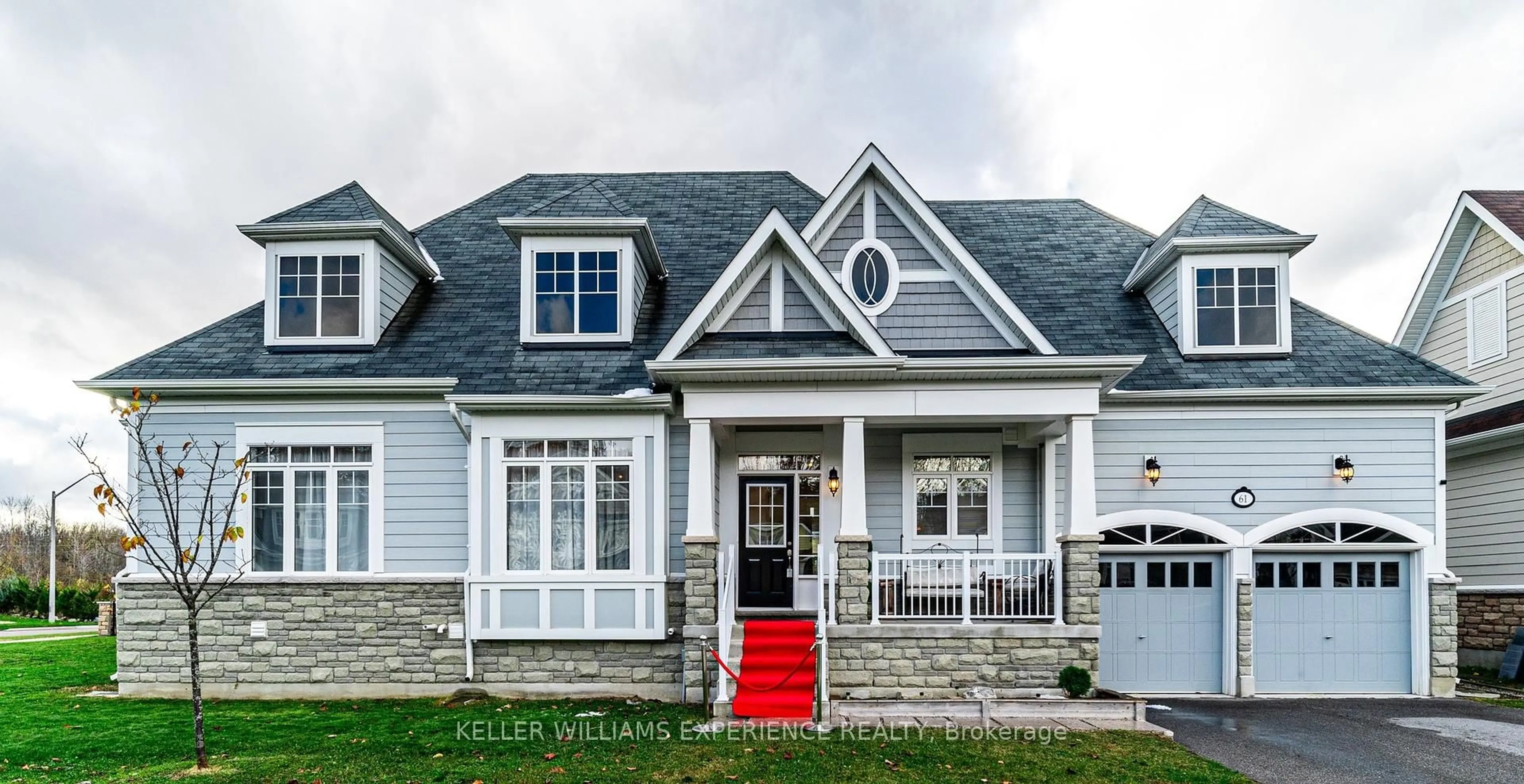 Home with vinyl exterior material, street for 61 Riverwalk Pl, Midland Ontario L4R 0B4