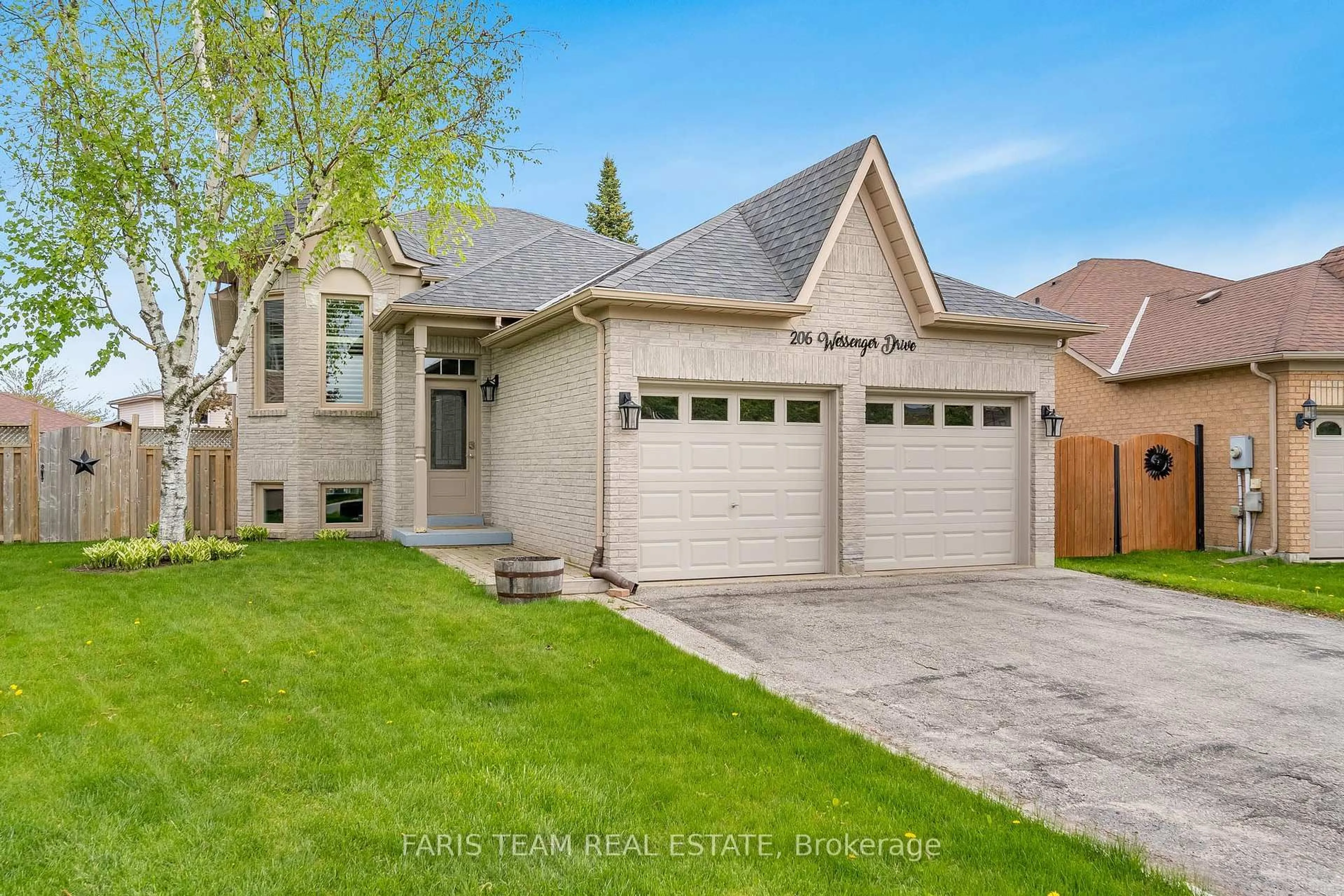 Home with brick exterior material, street for 206 Wessenger Dr, Barrie Ontario L4N 8N9