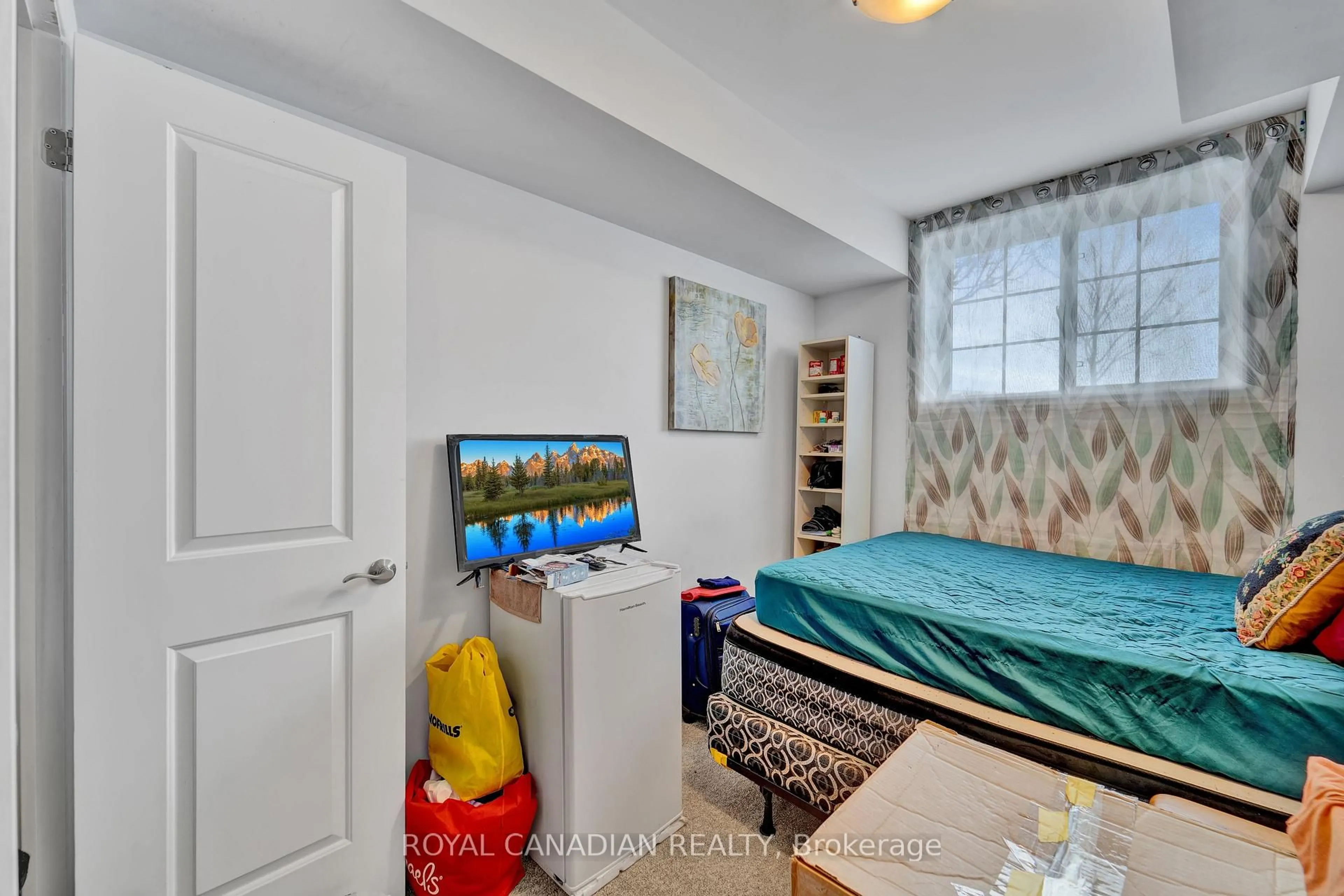 Unknown for 252 Penetanguishene Rd #14, Barrie Ontario L4M 7C2