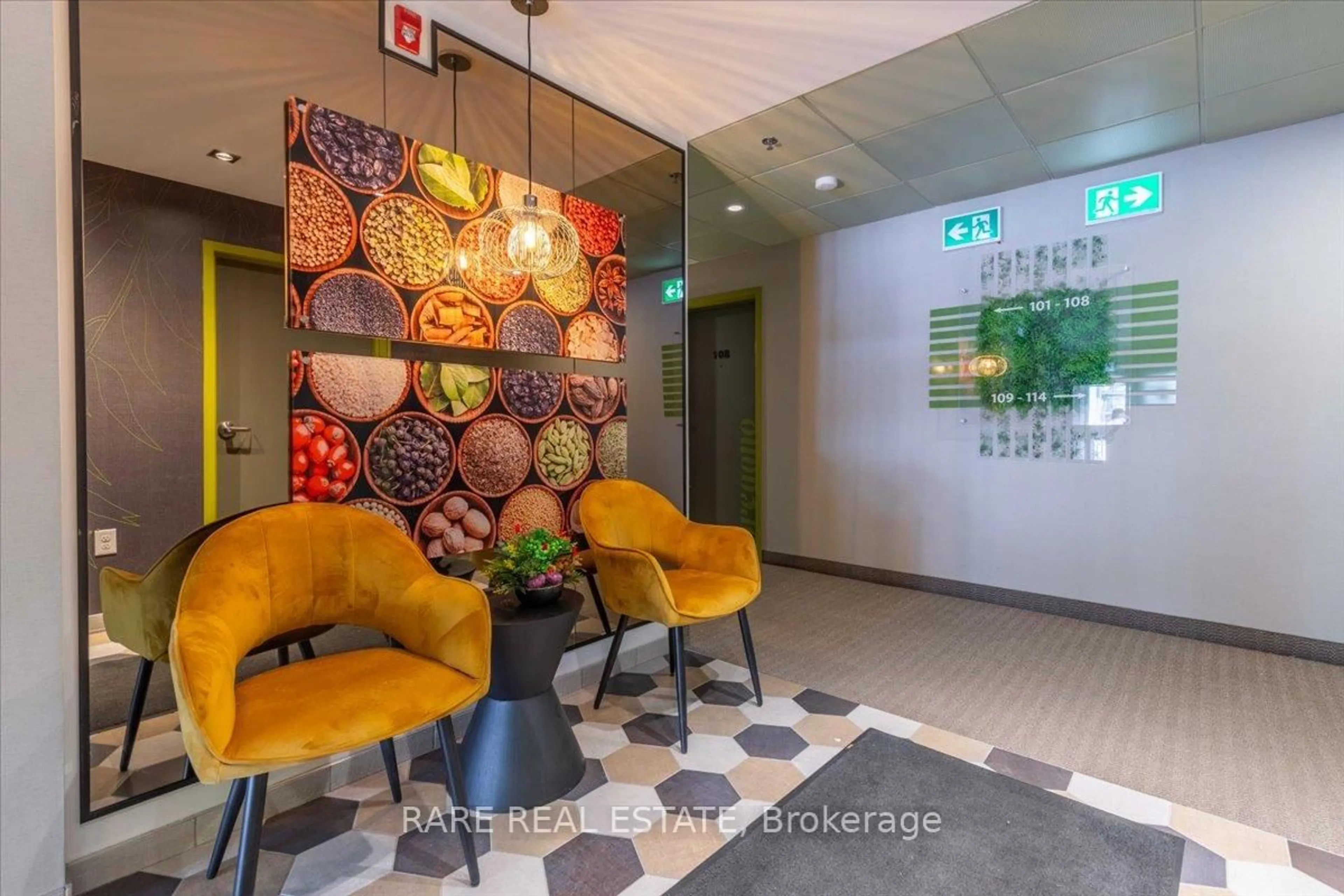 Lobby for 5 Chef Lane #413, Barrie Ontario L9J 0J8