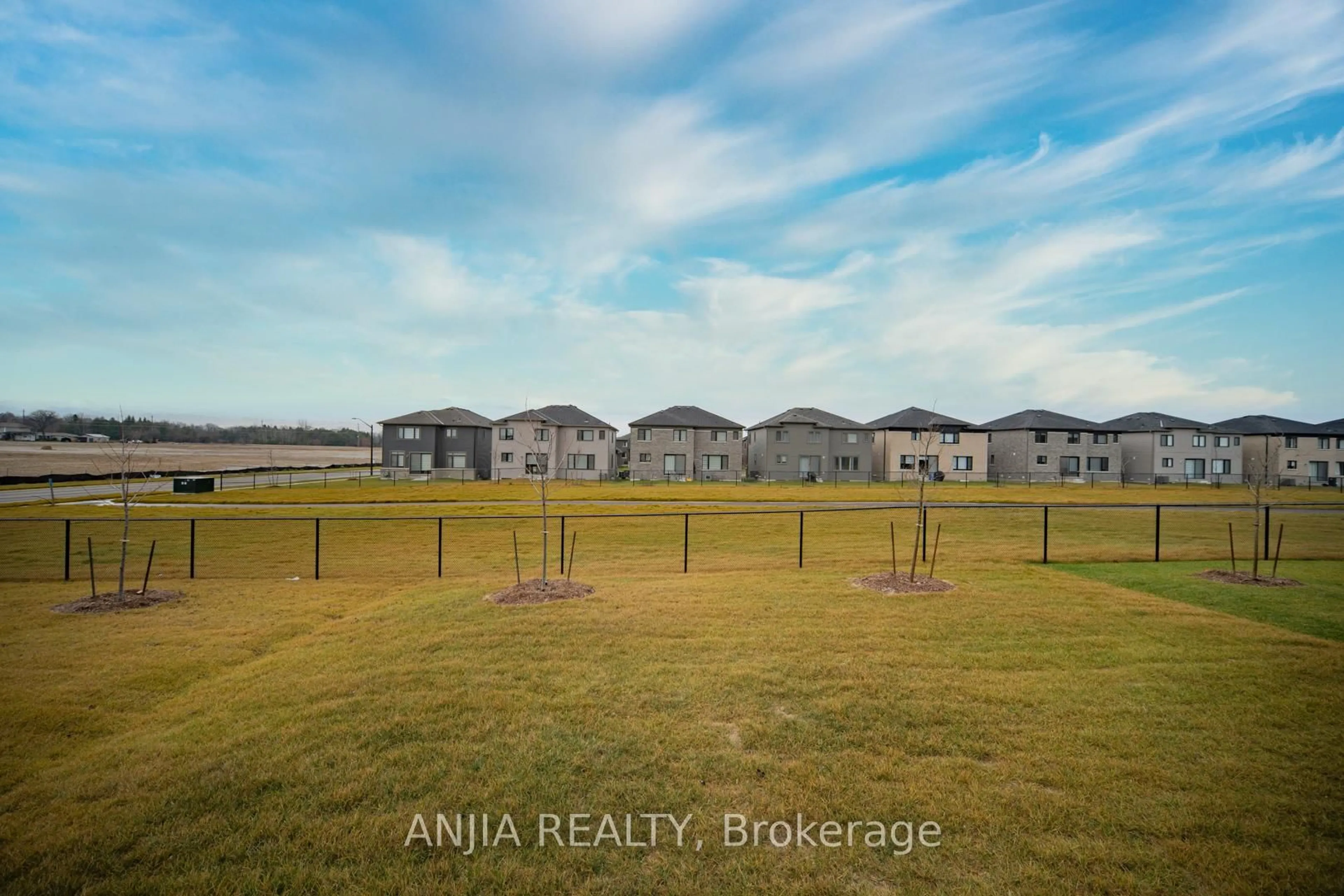 A pic from outside/outdoor area/front of a property/back of a property/a pic from drone, water/lake/river/ocean view for 5 Del Ray Cres, Wasaga Beach Ontario L9Z 0N7