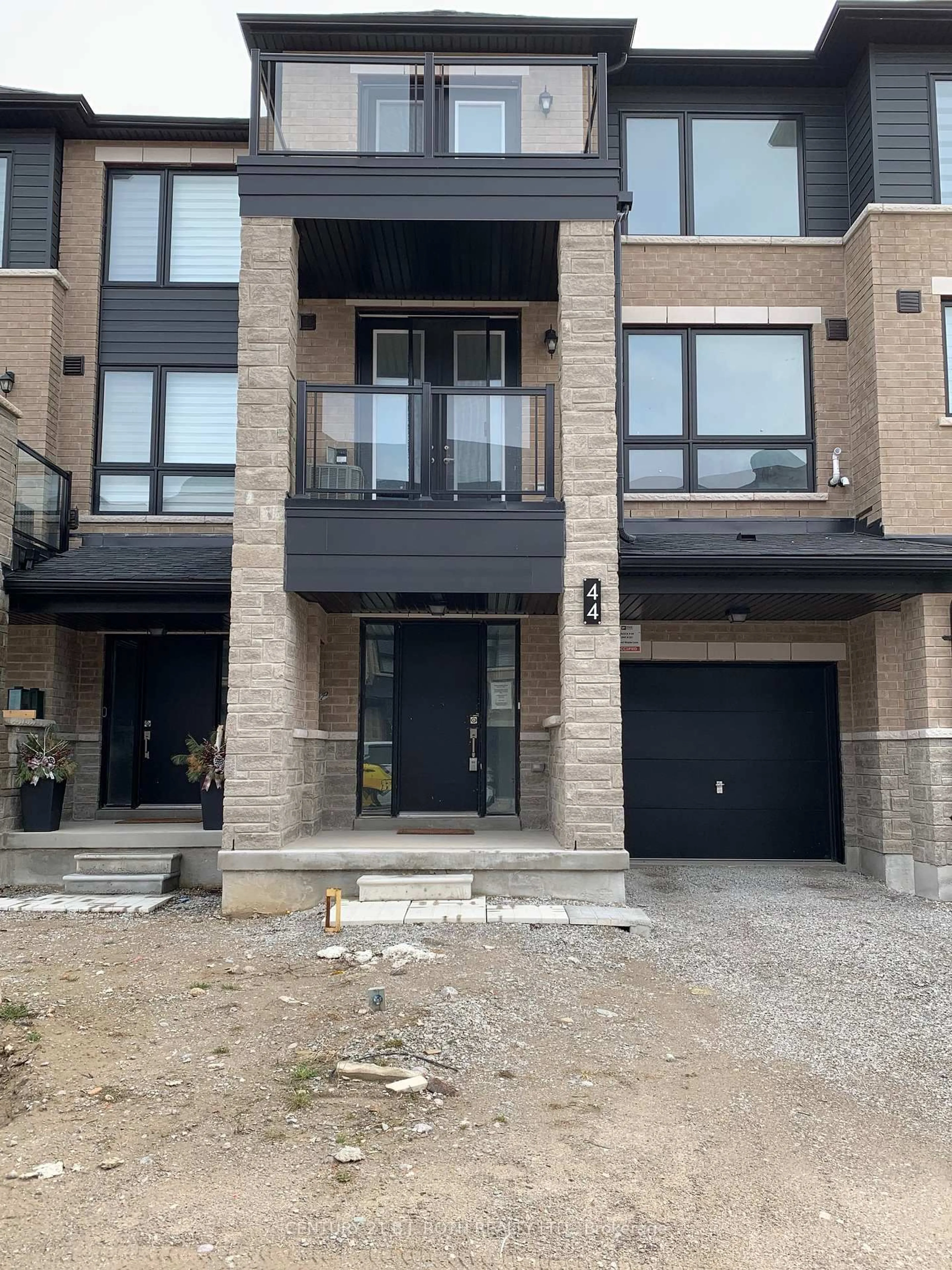 Home with brick exterior material, street for 44 Red Maple Lane, Barrie Ontario L9J 0N7
