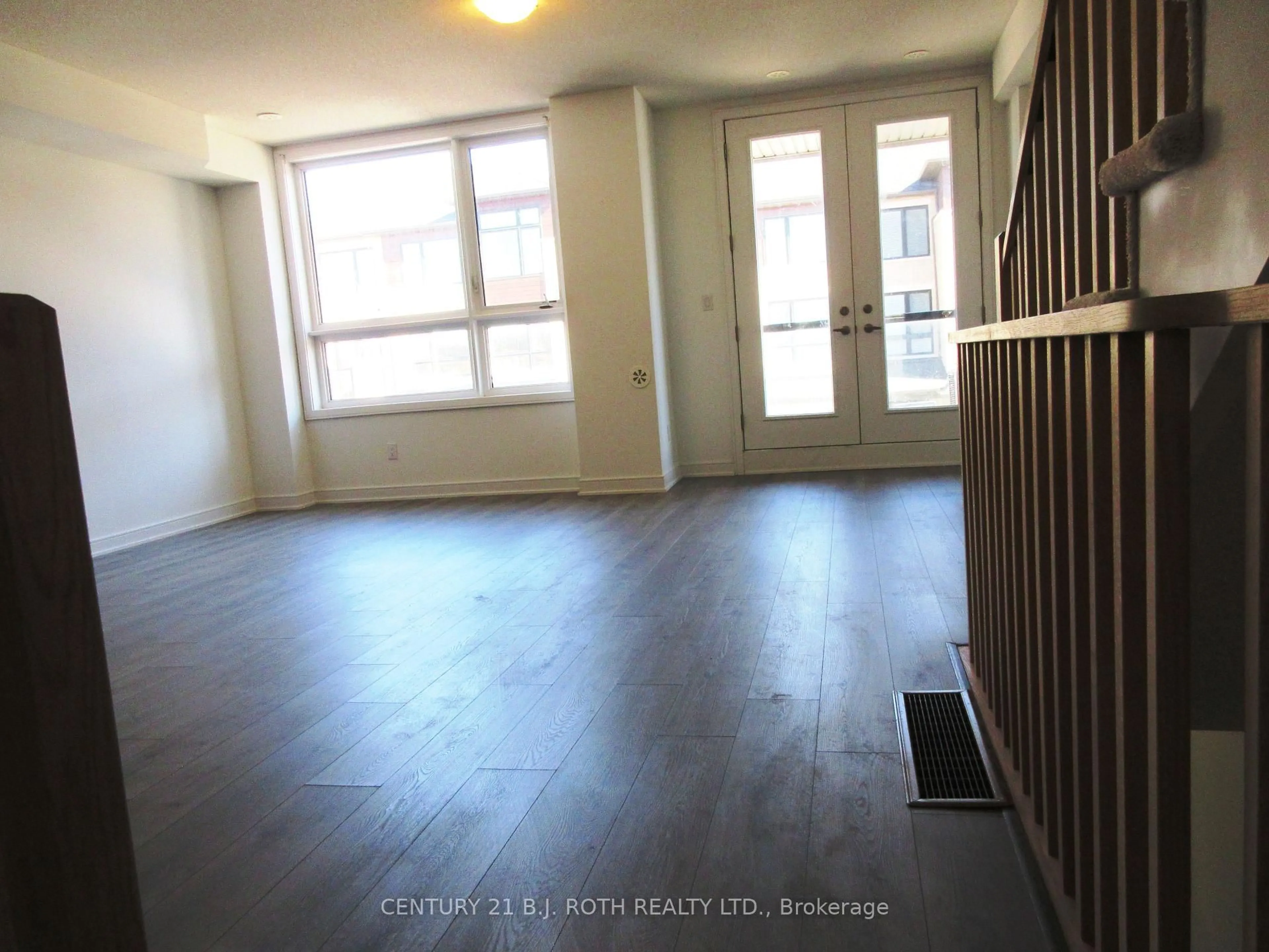 A pic of a room for 44 Red Maple Lane, Barrie Ontario L9J 0N7