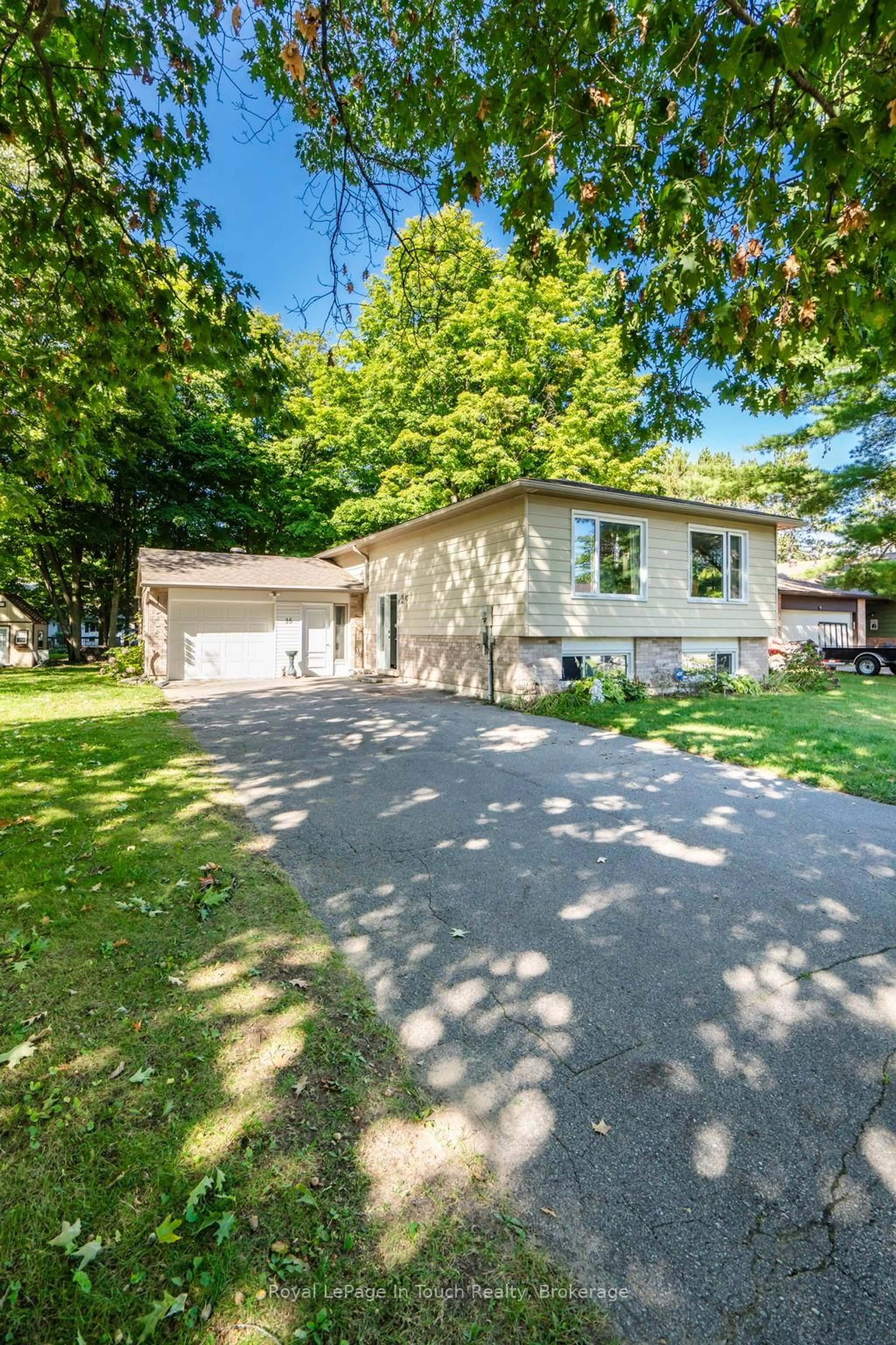 Unknown for 35 Dorcas Ave, Tiny Ontario L0L 2T0