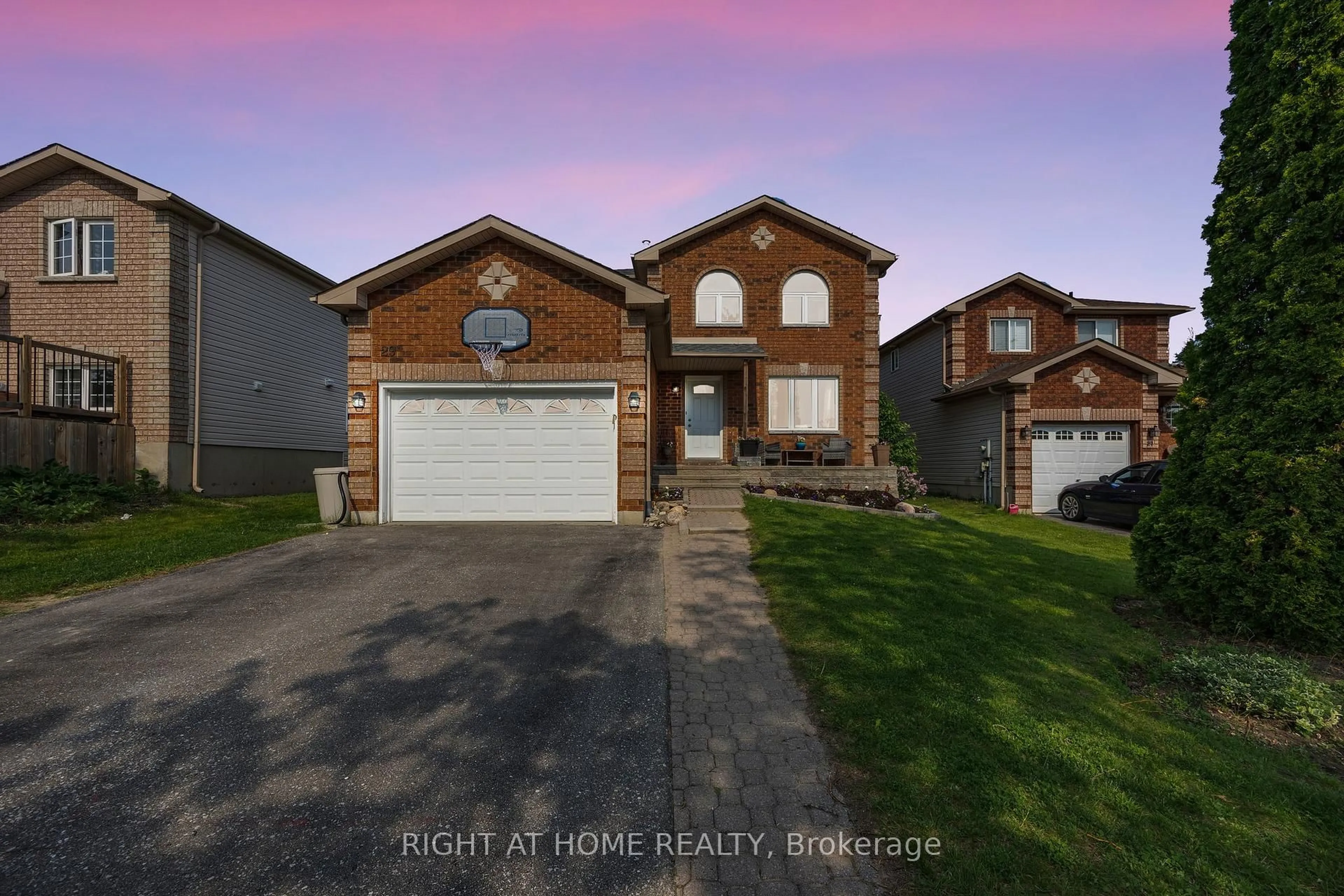Unknown for 29 Hersey Cres, Barrie Ontario L4N 8P7