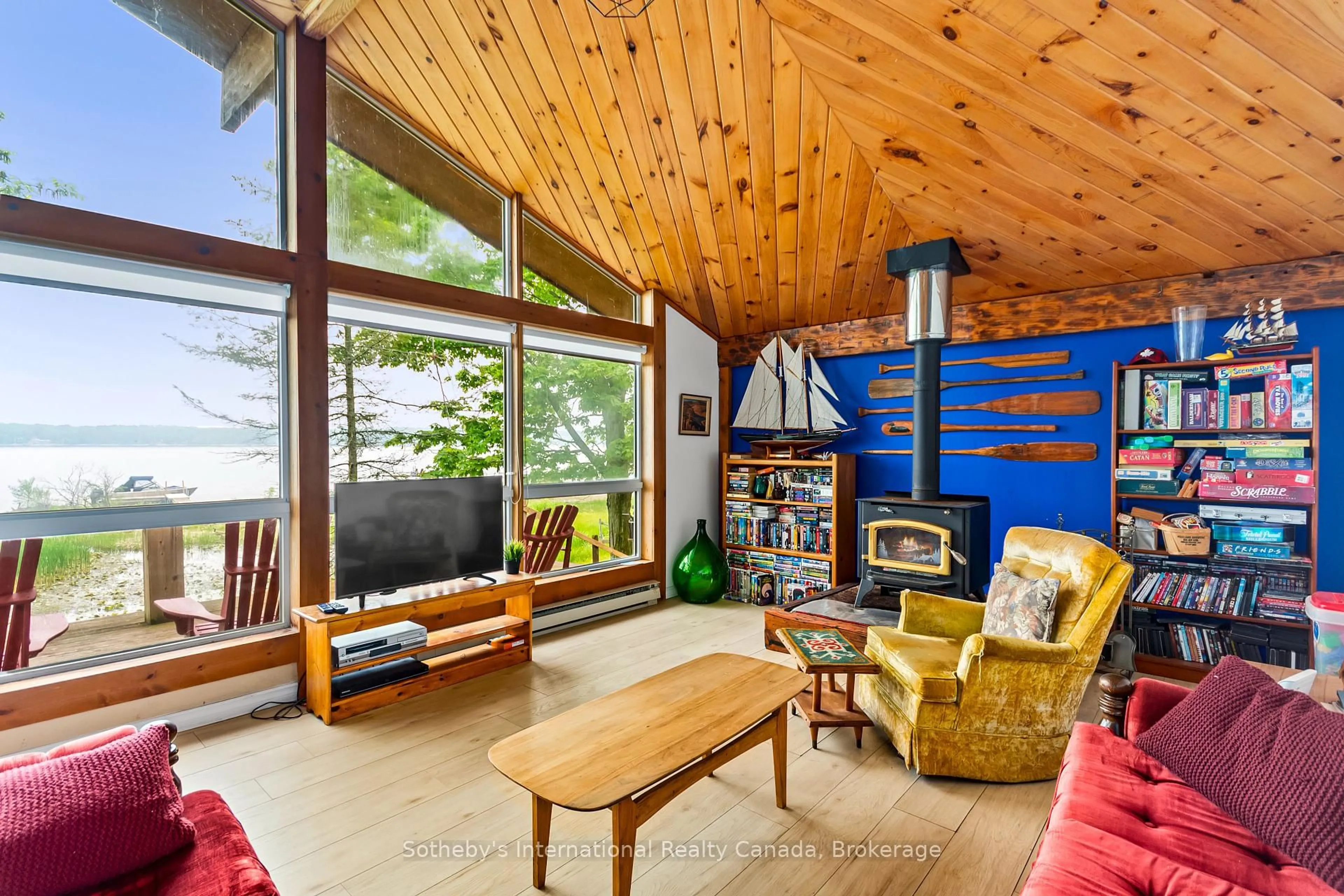 Living room with furniture, unknown for 10 & 11 Methodist Island, Tay Ontario L0K 1R0