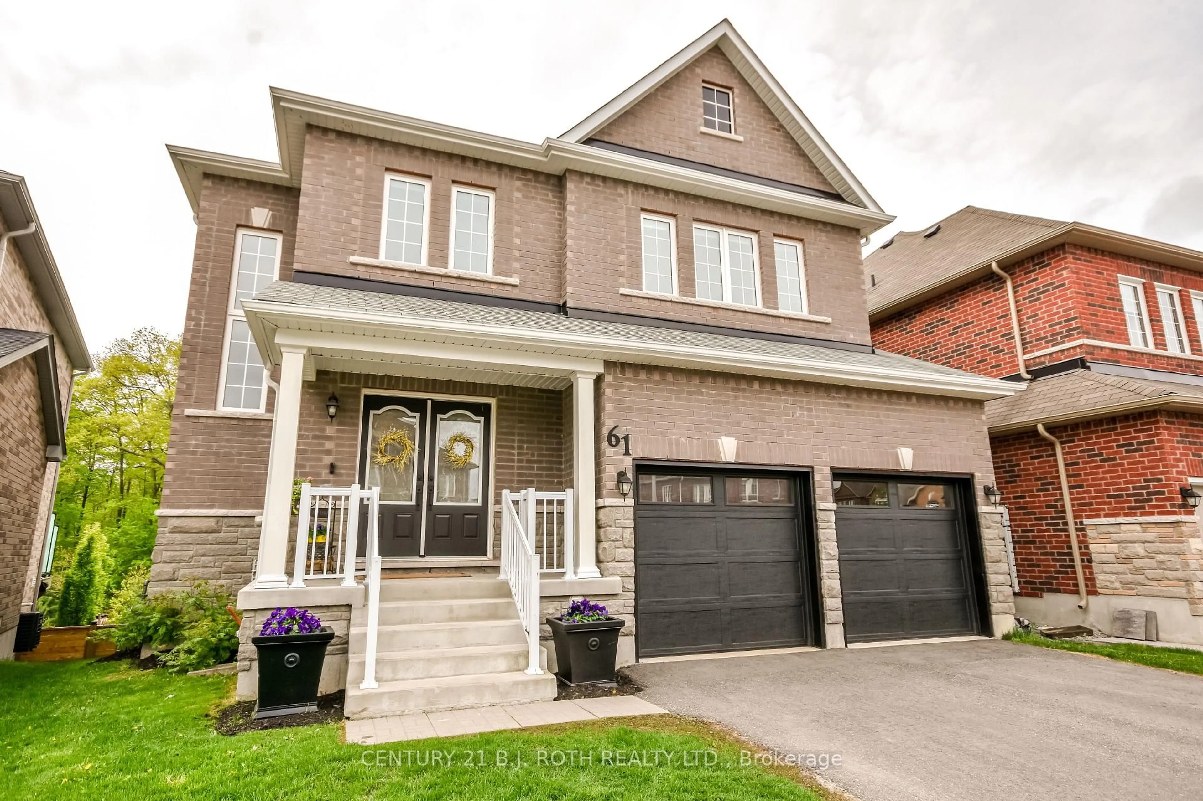 Home with brick exterior material, street for 61 Muirfield Dr, Barrie Ontario L4N 6J9