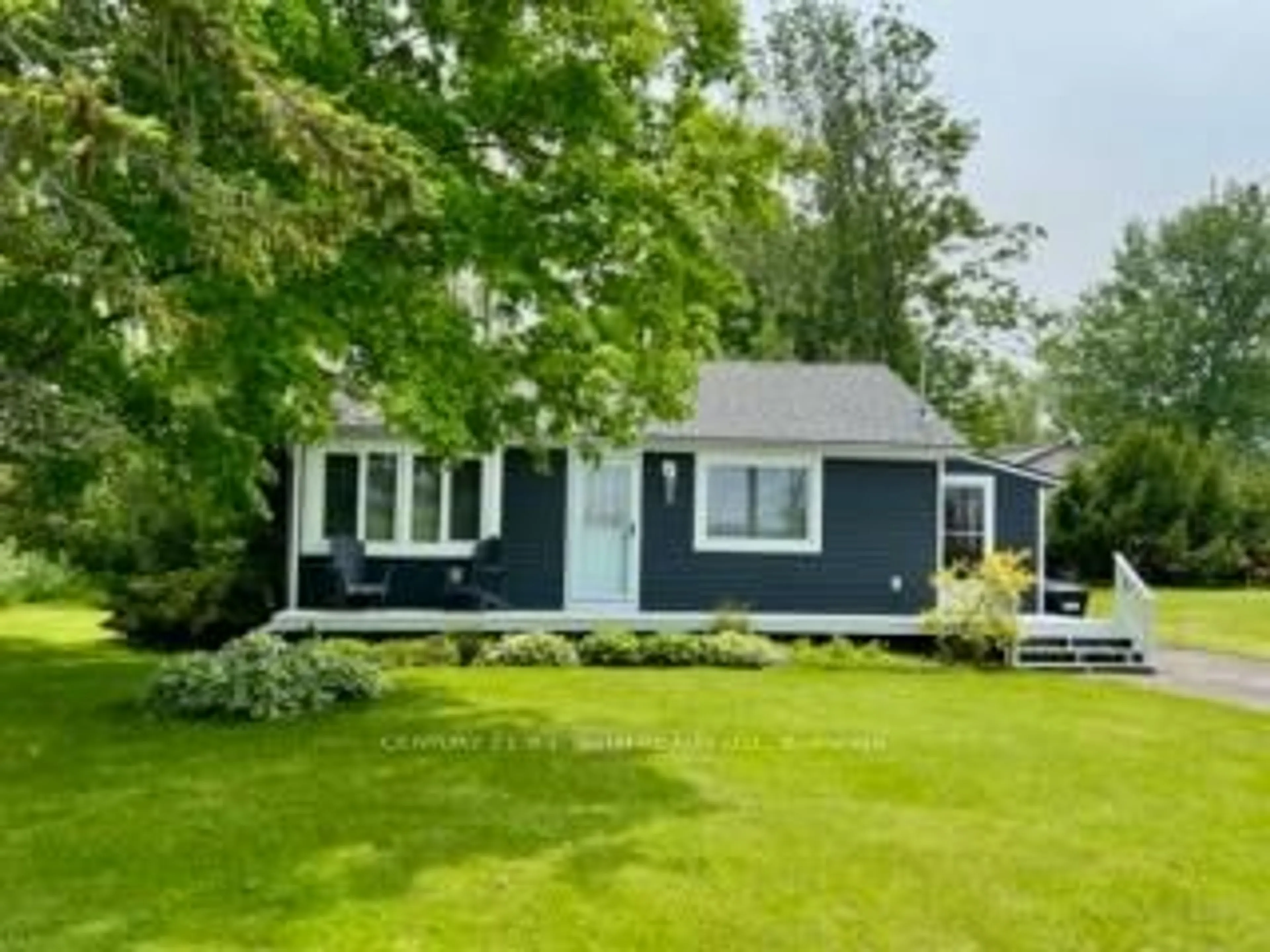 Home with vinyl exterior material, street for 5 Delta Dr, Tay Ontario L0K 2C0