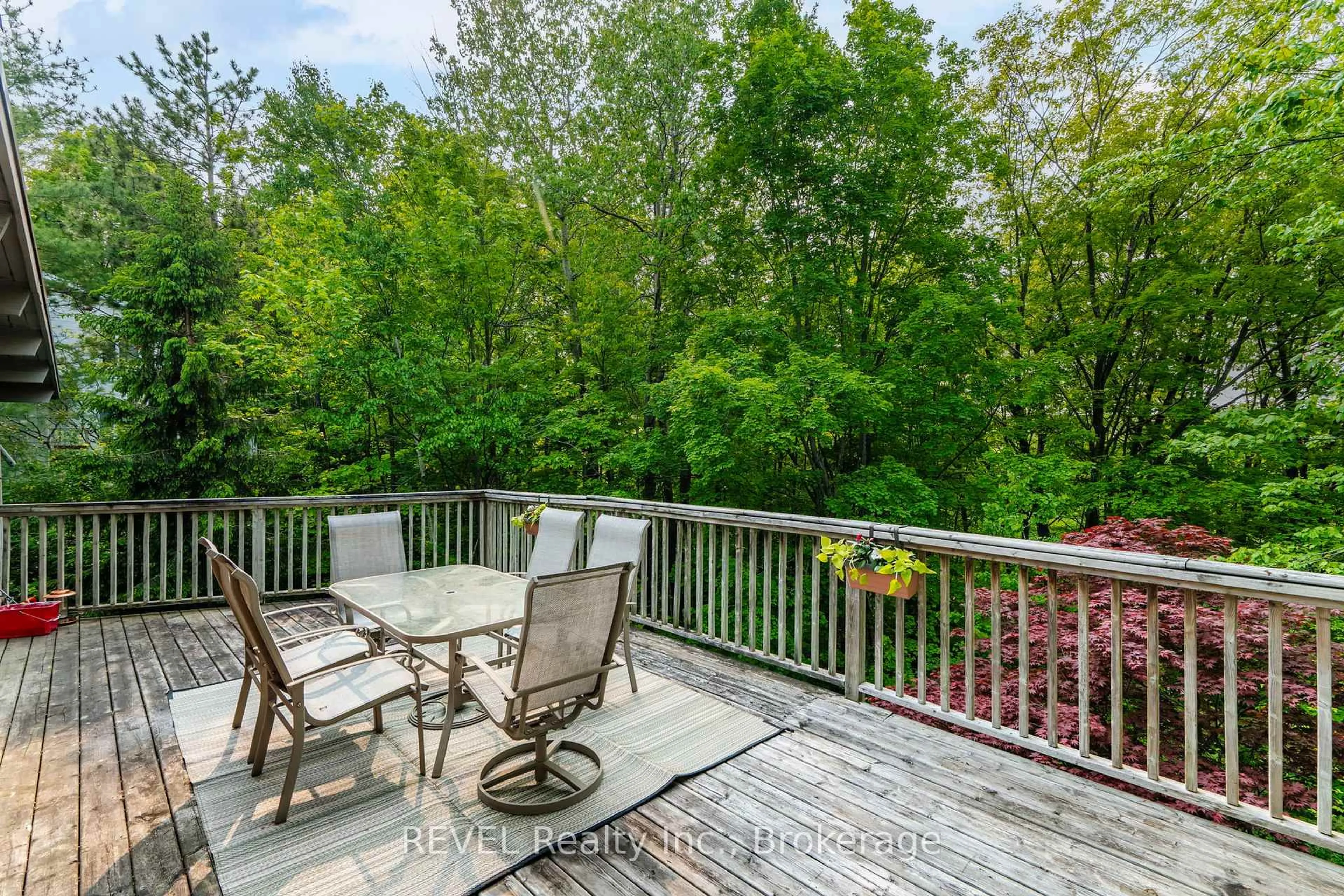 Patio, water/lake/river/ocean view for 806 Victoria St, Midland Ontario L4R 1B6