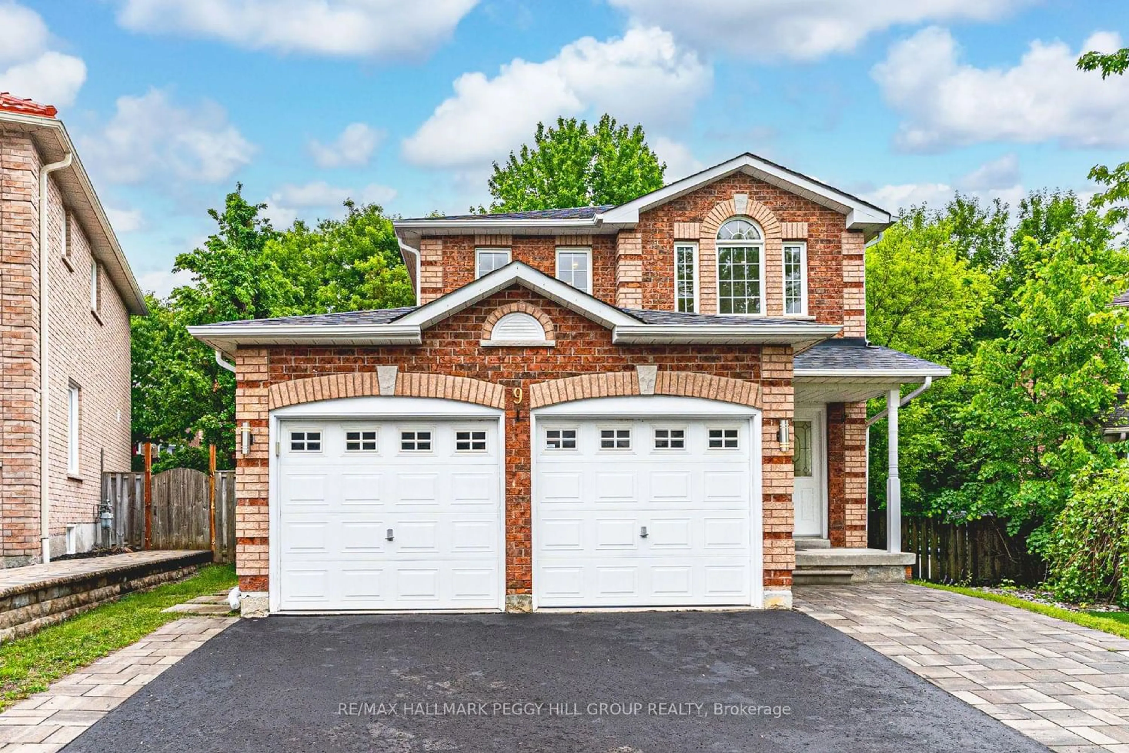 Home with brick exterior material, street for 9 McKenzie Cres, Barrie Ontario L4N 5R5