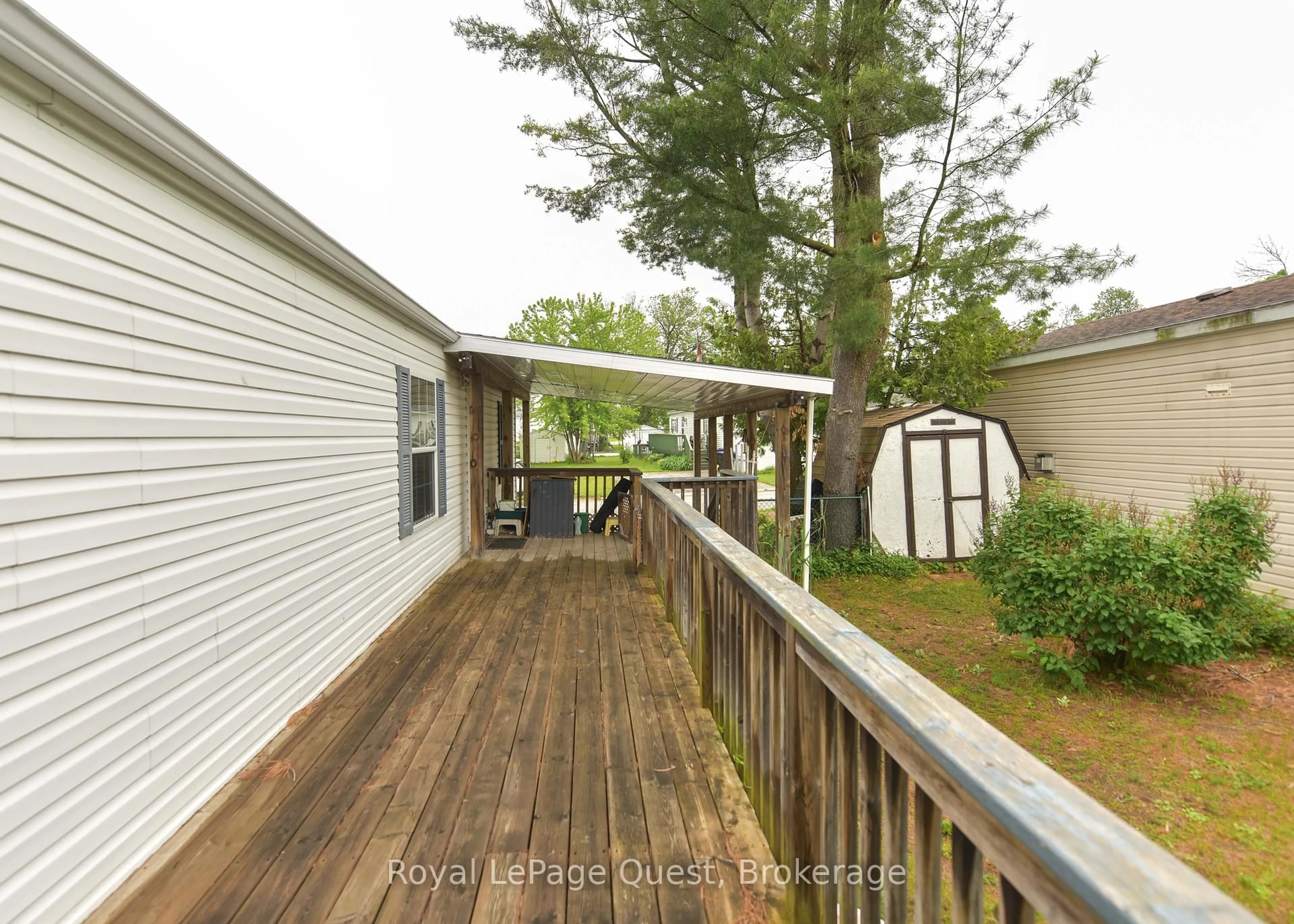 Unknown for 4106 Elaine St, Severn Ontario L3V 6H4