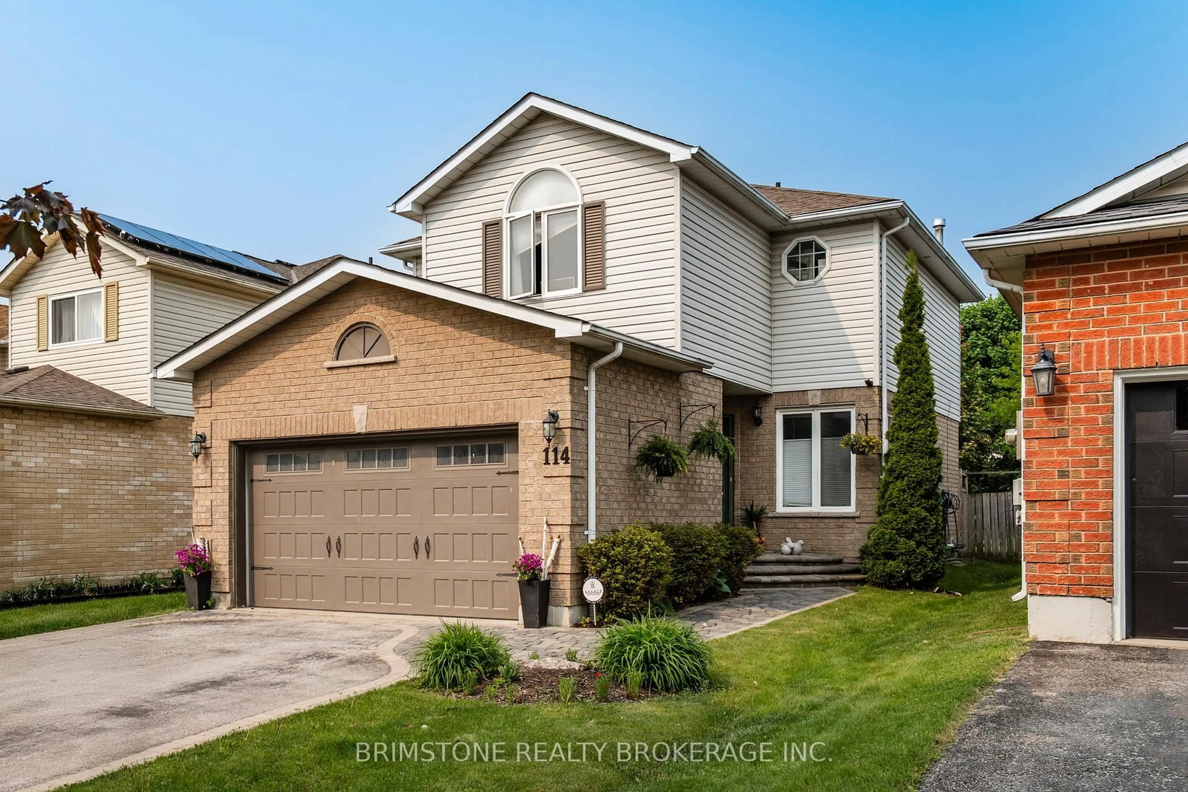 Home with brick exterior material, street for 114 Ward Dr, Barrie Ontario L4N 8A5