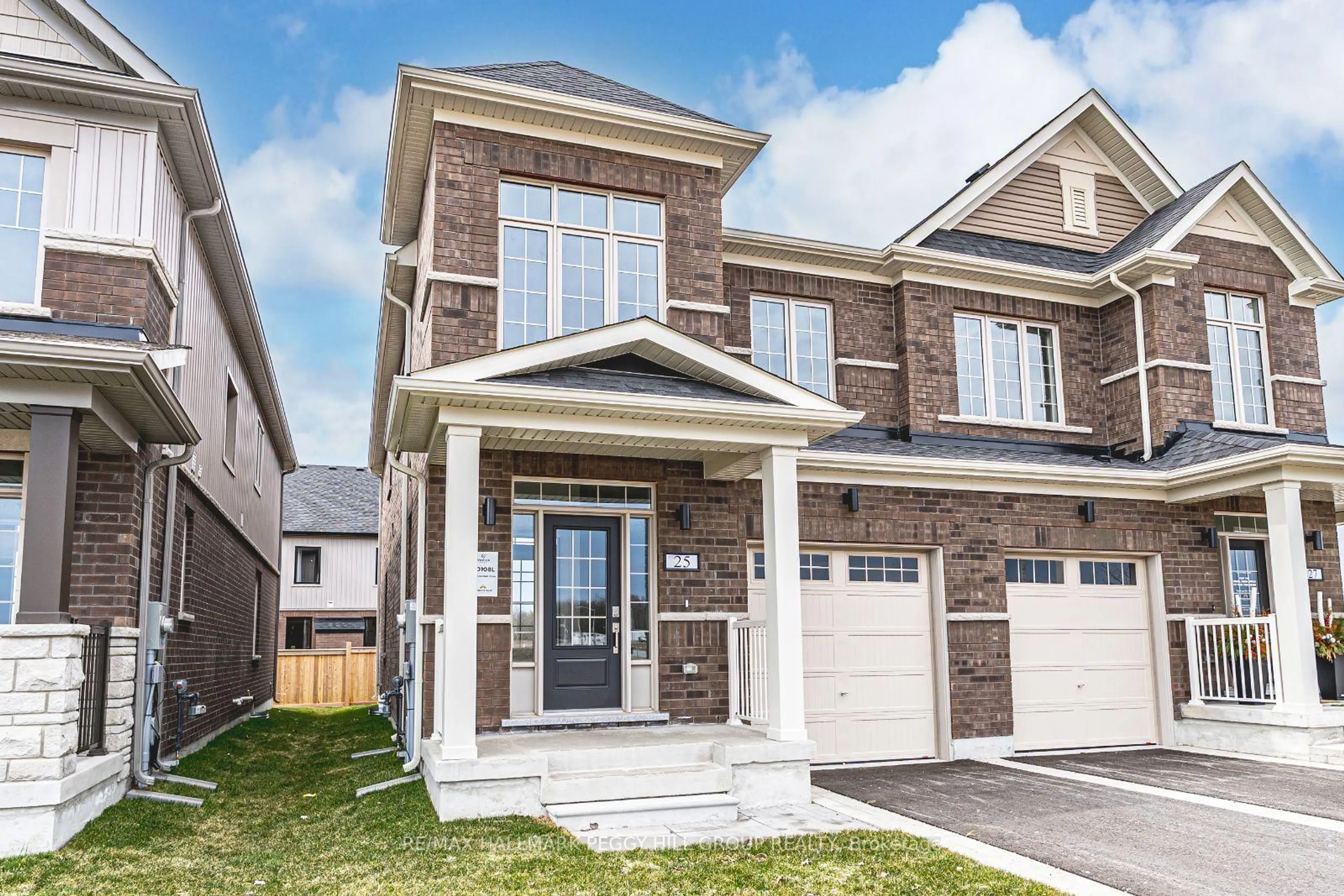 Home with brick exterior material, street for 25 Amsterdam Dr, Barrie Ontario L9J 0Z4