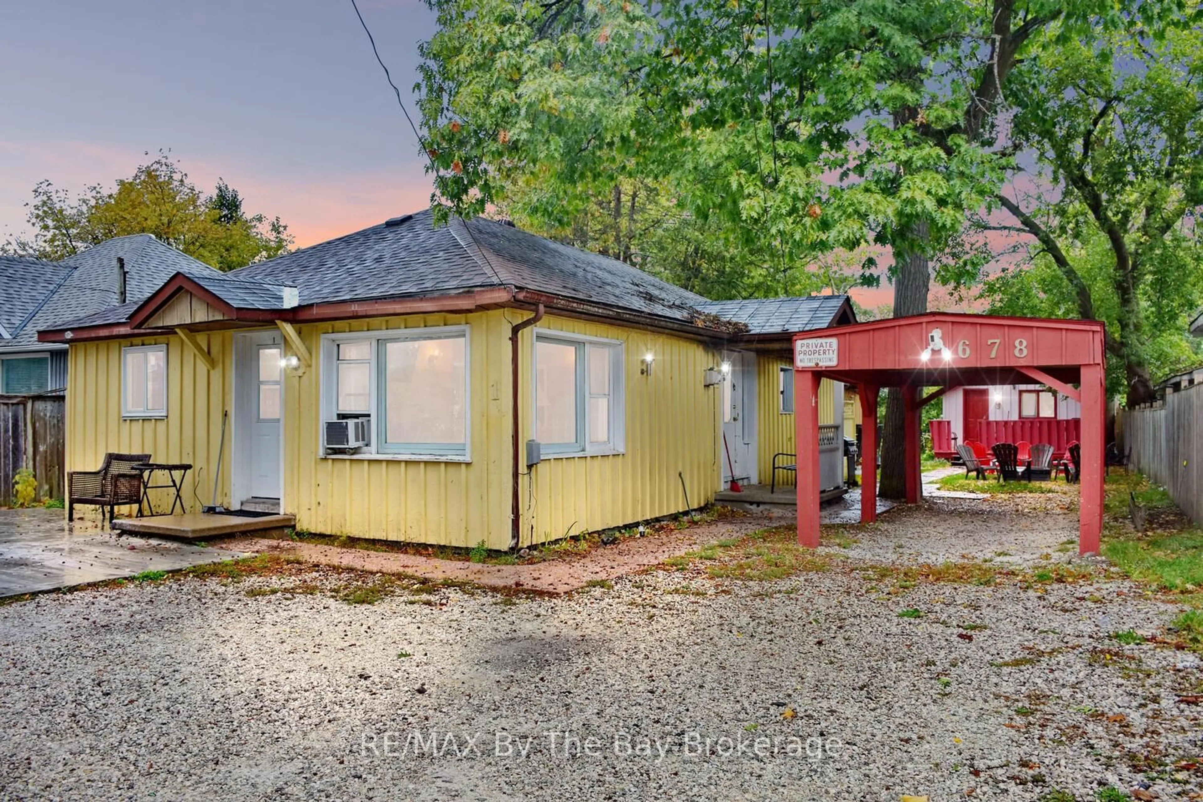A pic from outside/outdoor area/front of a property/back of a property/a pic from drone, street for 678 RIVER Rd, Wasaga Beach Ontario L9Z 2P1