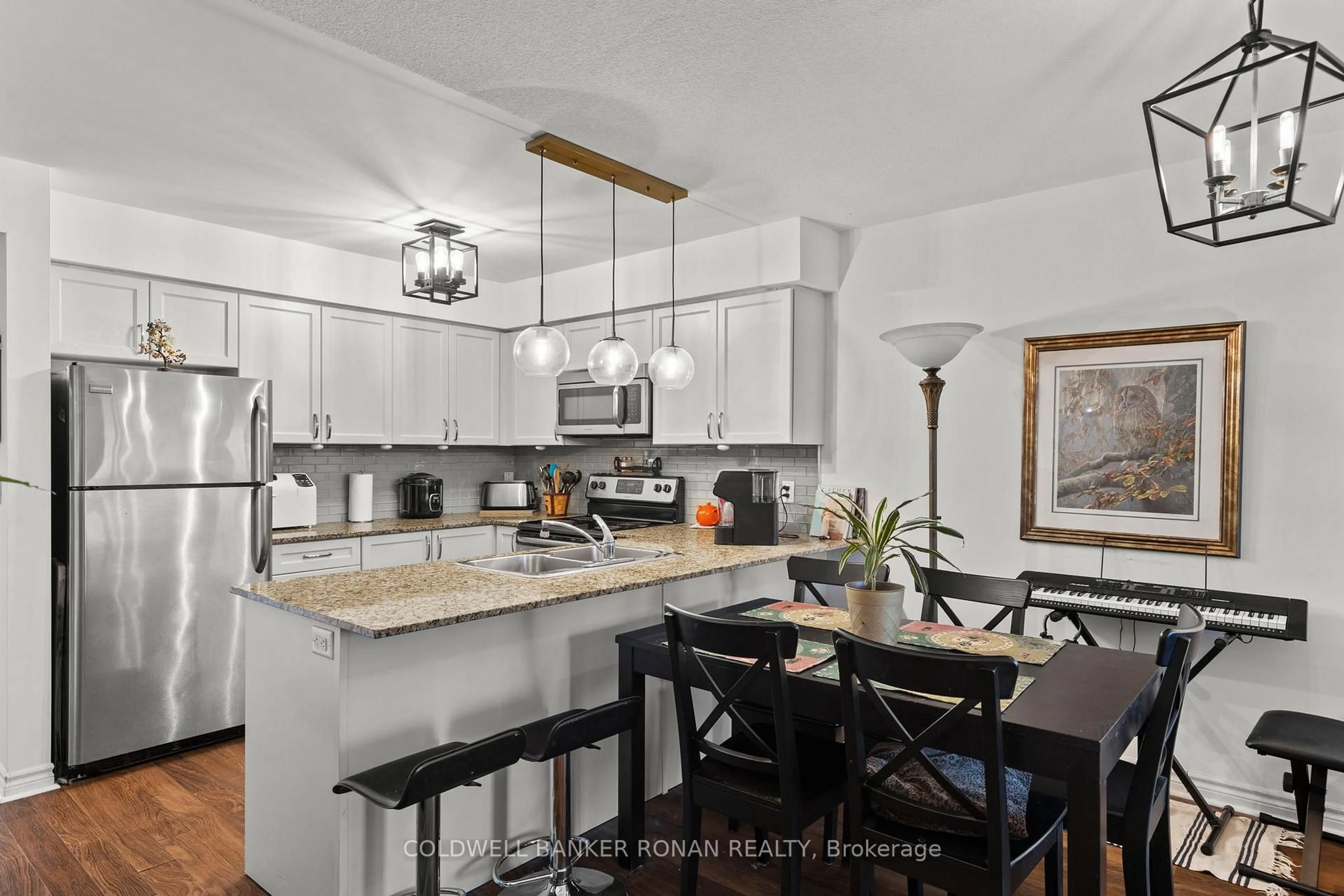 Open concept kitchen, unknown for 3 Brandy Lane Dr #205, Collingwood Ontario L9Y 0X4