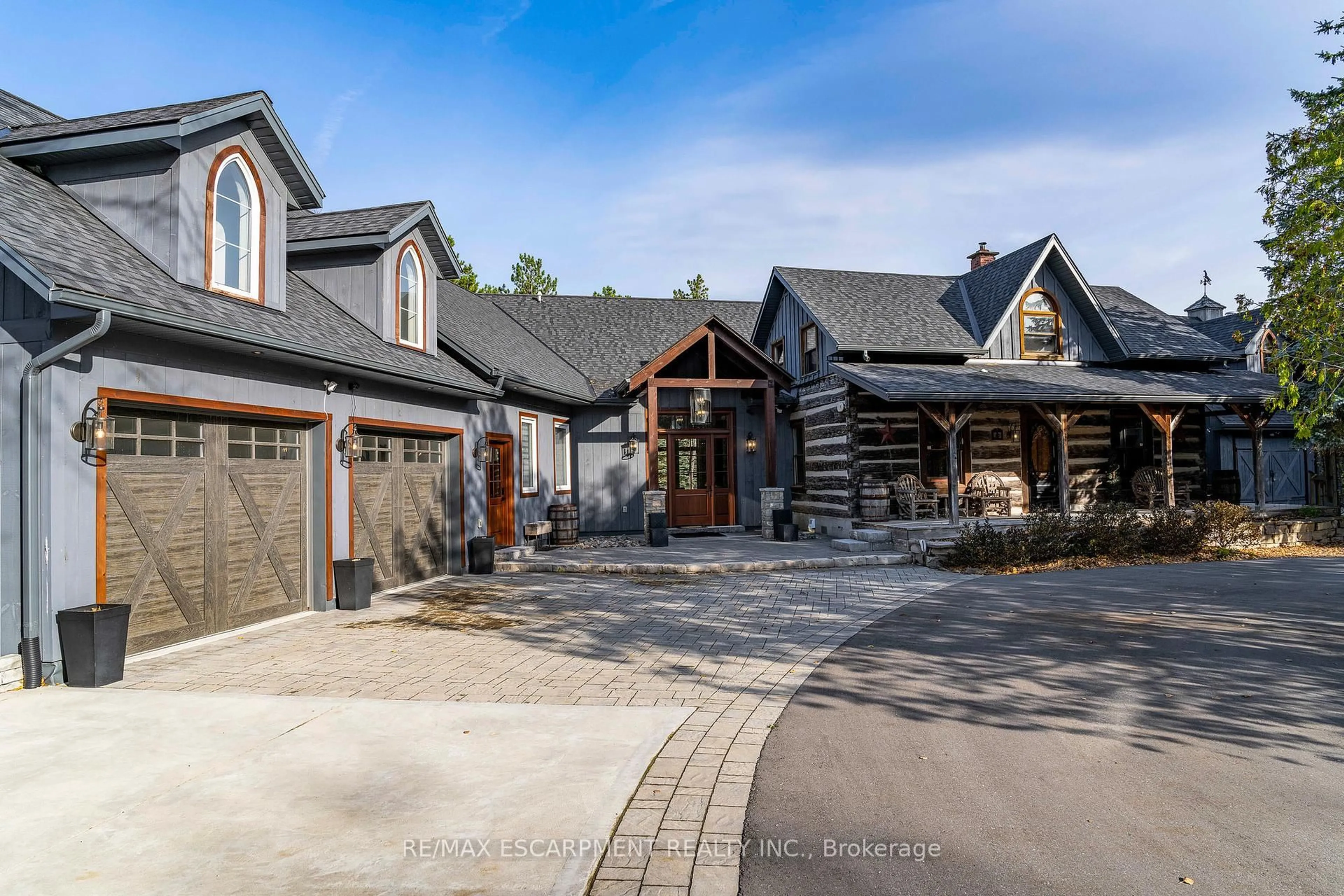 Unknown for 4 BUCKINGHAM Blvd, Collingwood Ontario L9Y 3Y9