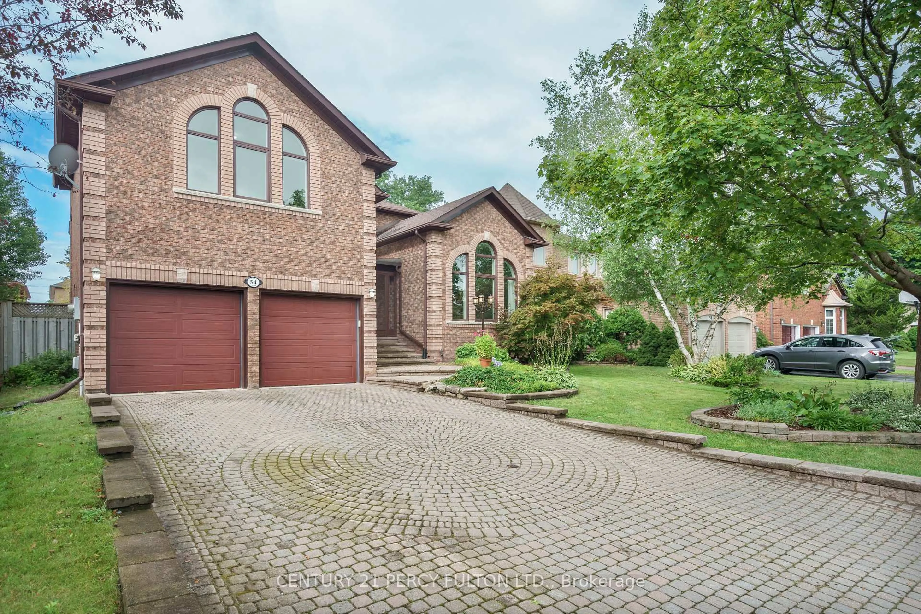 Home with brick exterior material, street for 54 Cityview Circ, Barrie Ontario L4N 7V1