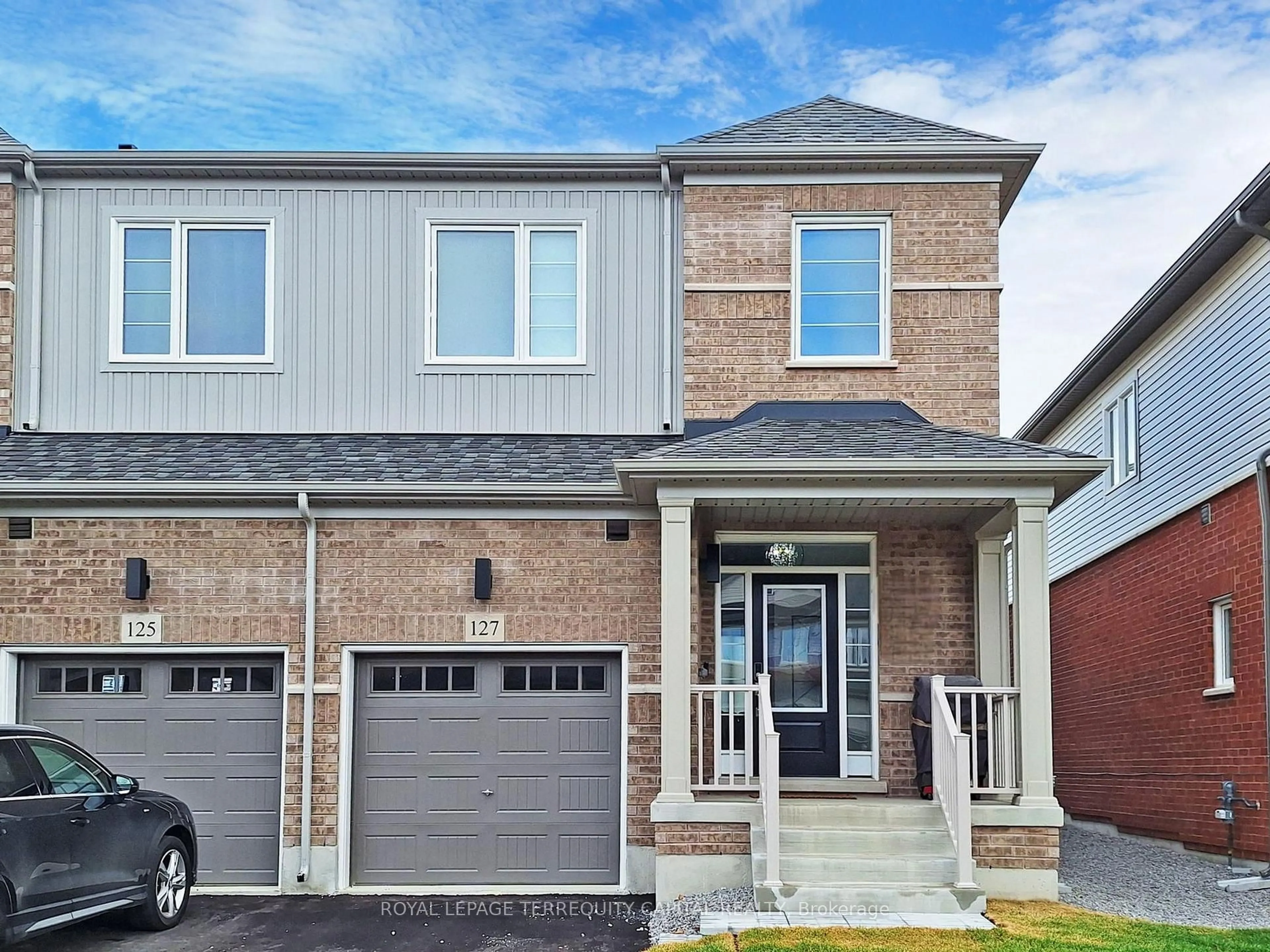 Home with brick exterior material, street for 127 Greer St, Barrie Ontario L9J 0R7